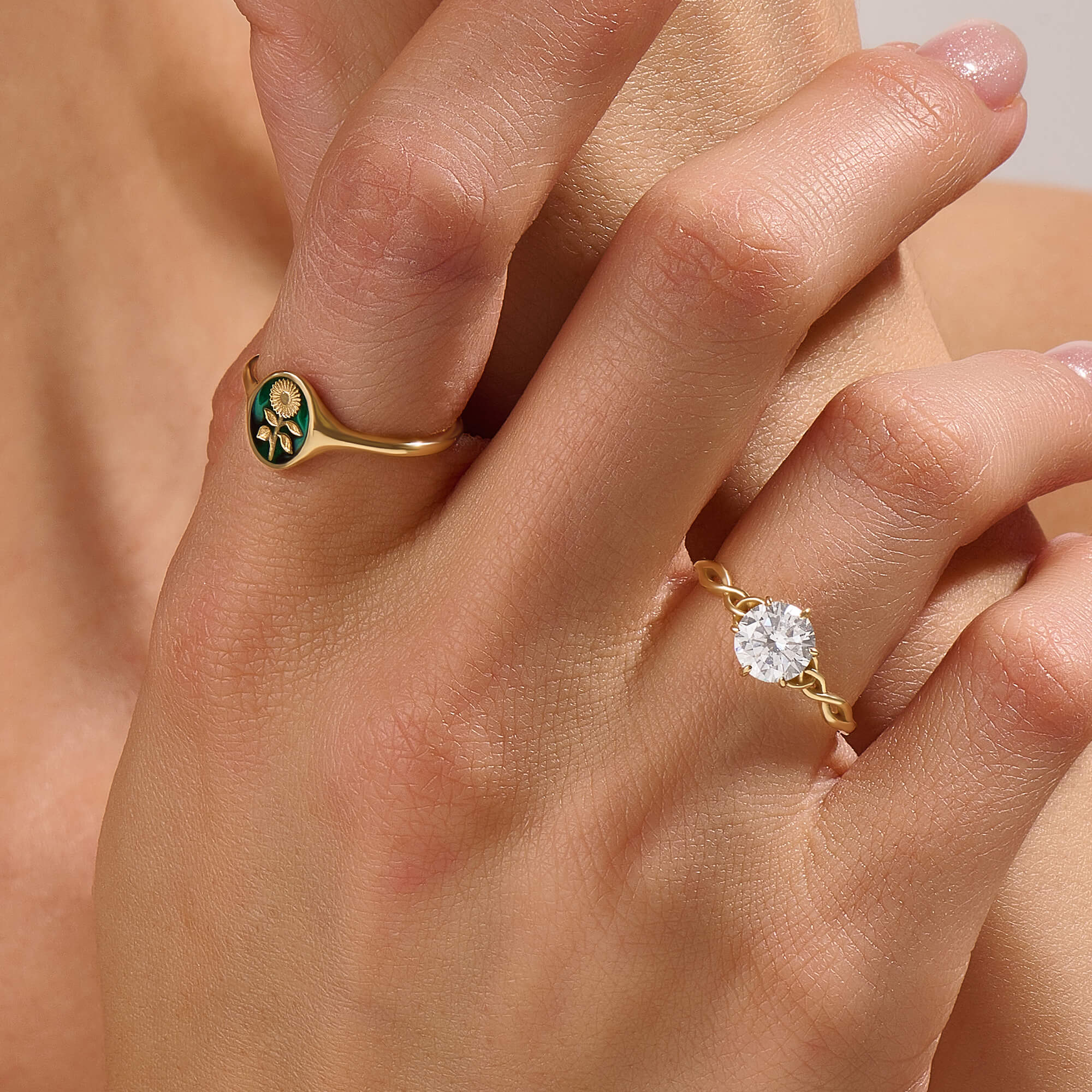 14K Solid Gold Calendula Flower Oval Signet Ring - Green Enamel