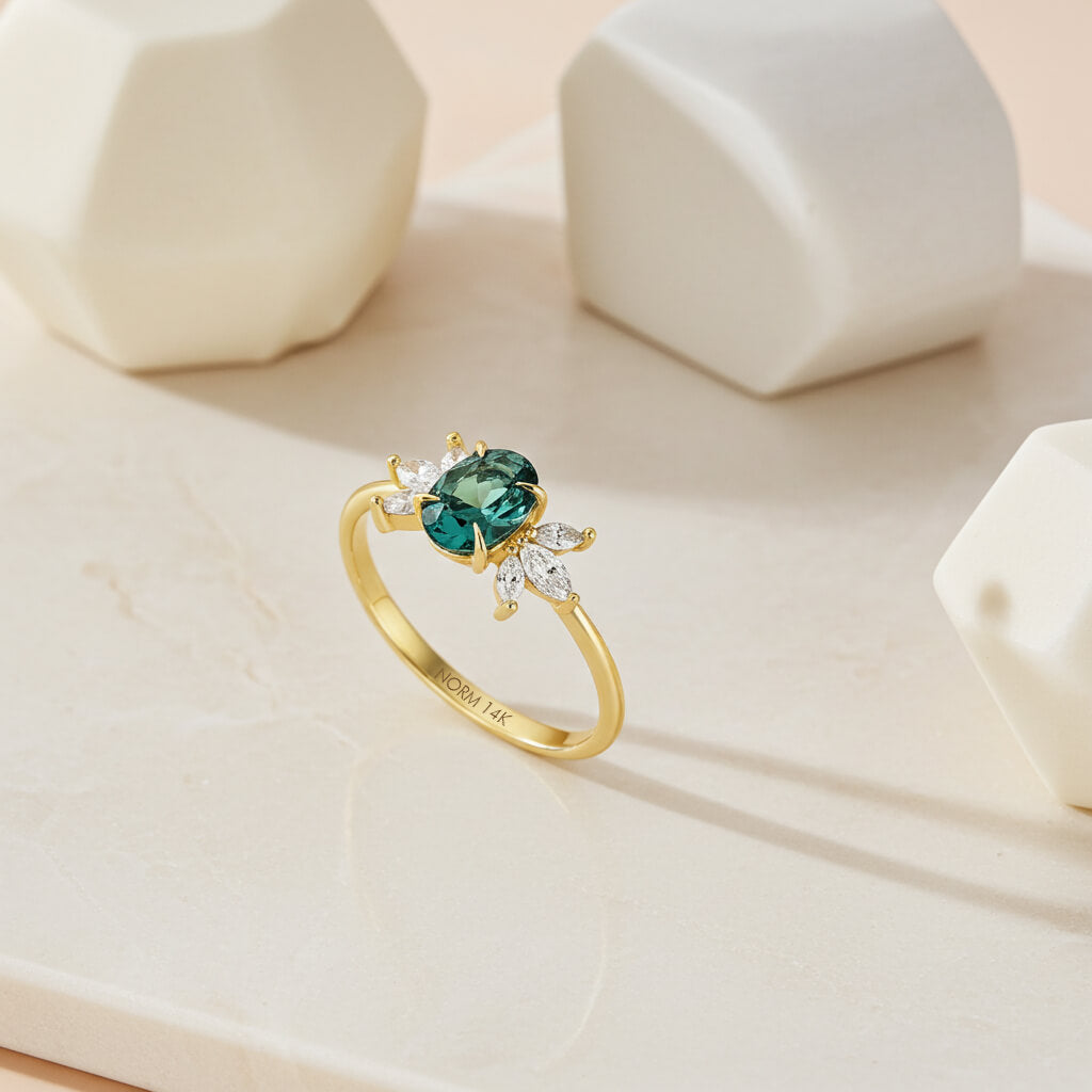 Alexandrite Gemstone Flowe Ring in Solild Yellow Gold