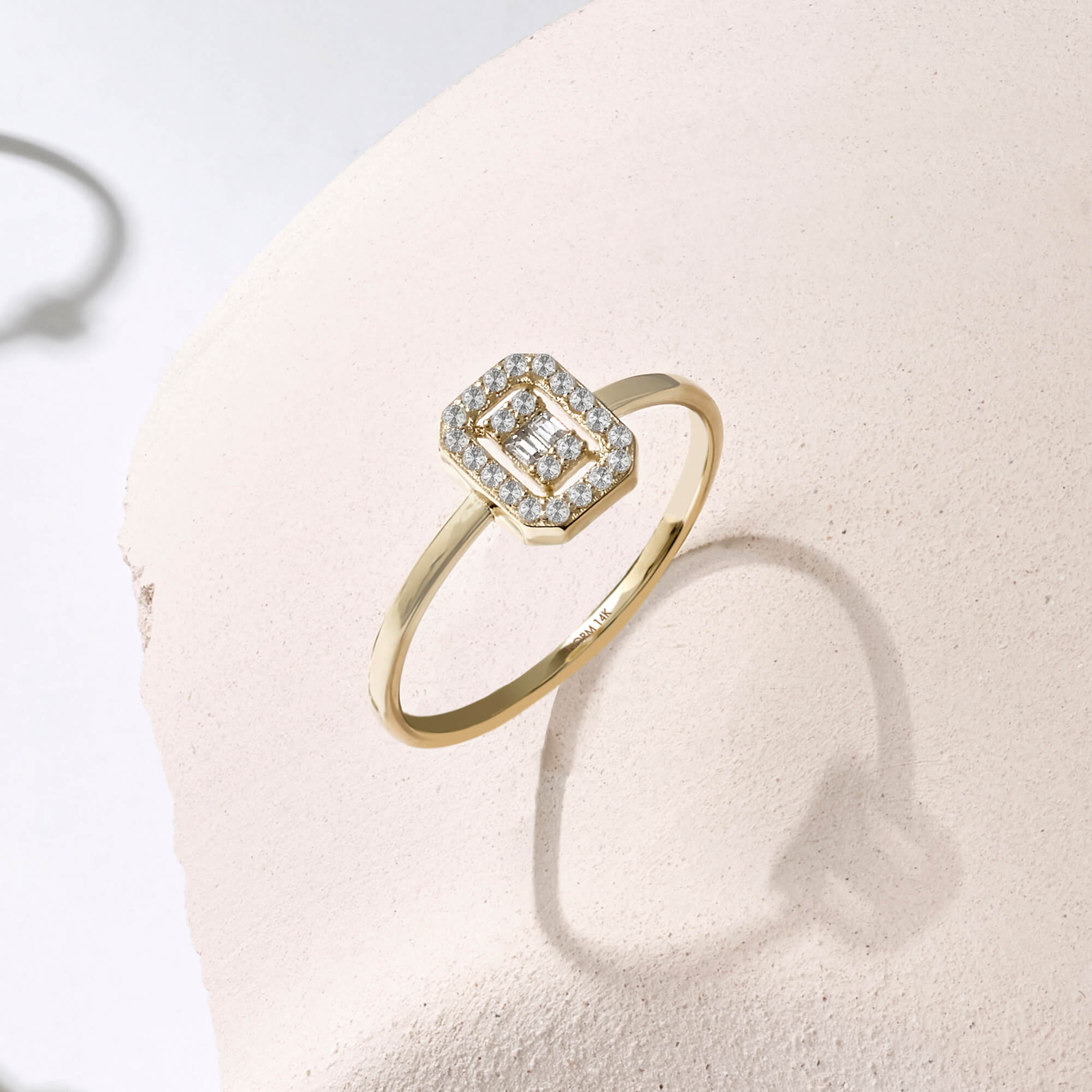 14K Solid Gold Minimal Baguette Ring