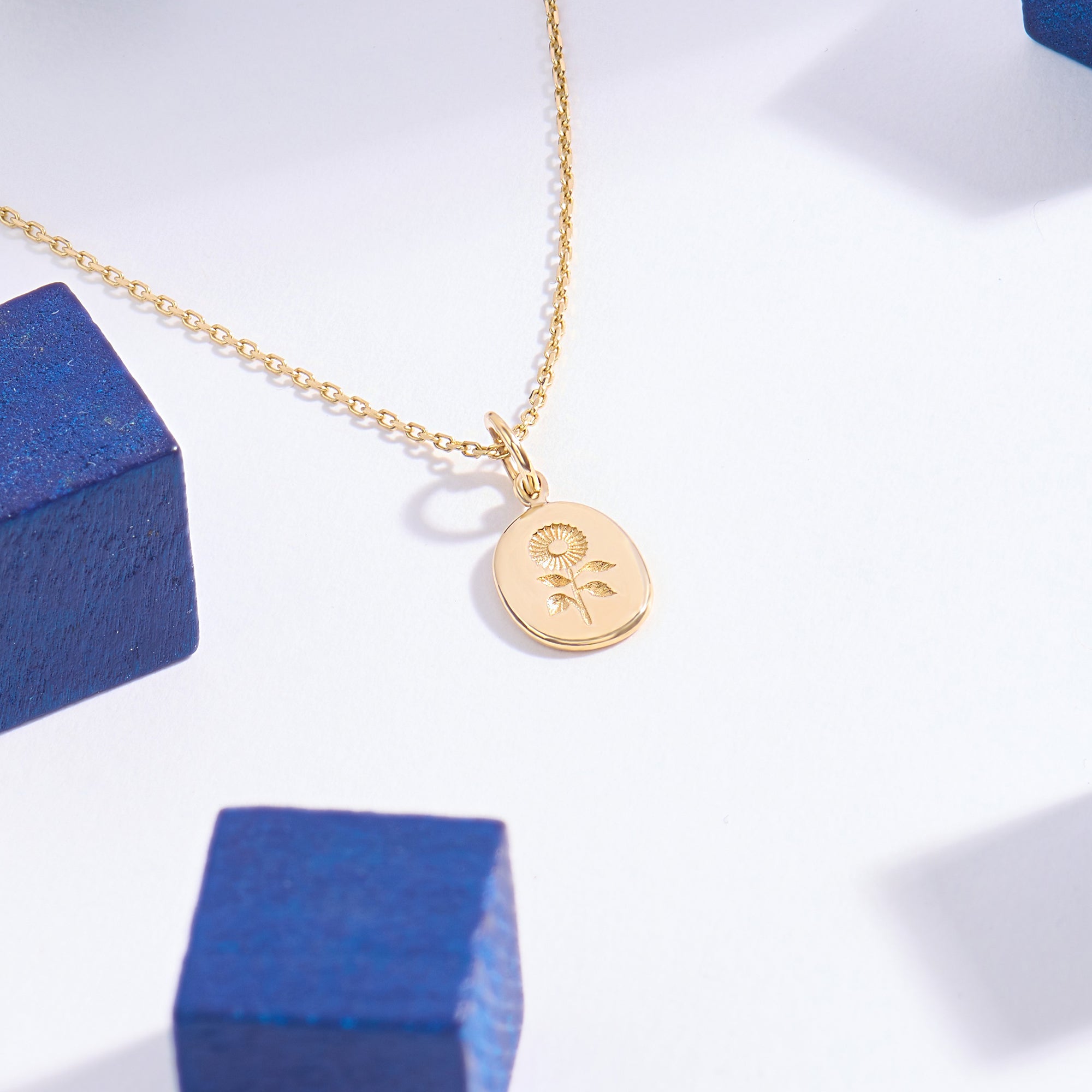 Women's Flower Necklace in 14K Solid Gold