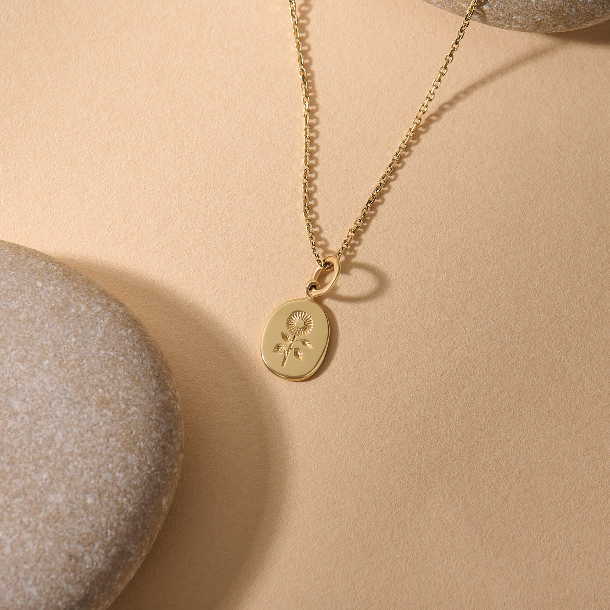 Women's Floral Design Necklace in 14 Solid Yellow Gold