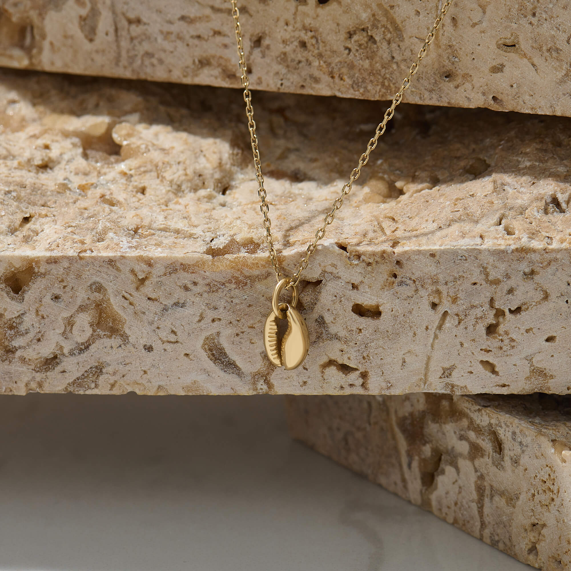 Women's Cowrie Necklace in 14K Solid Yellow Gold