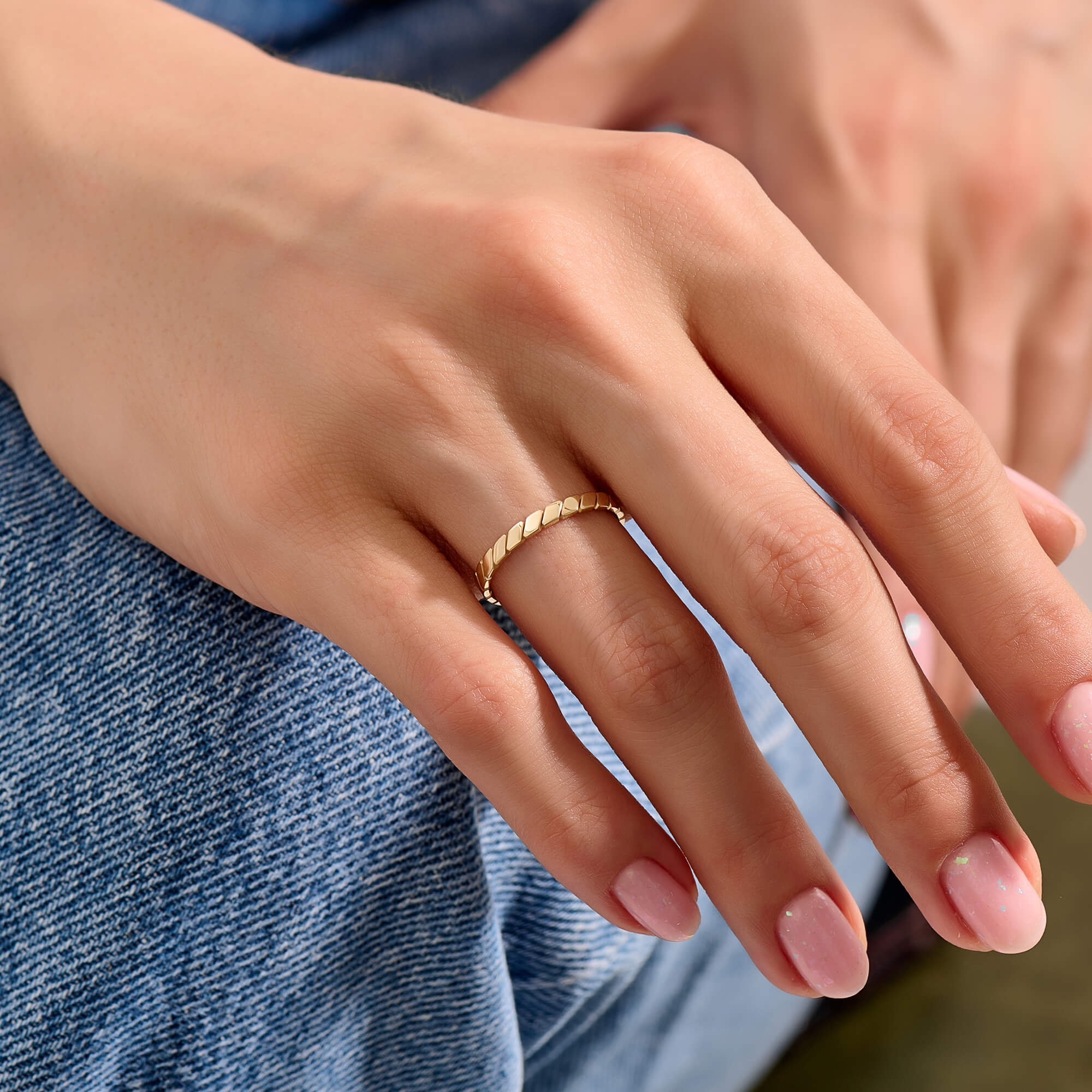 Women's Diagonal Band Ring in 14K Solid Gold