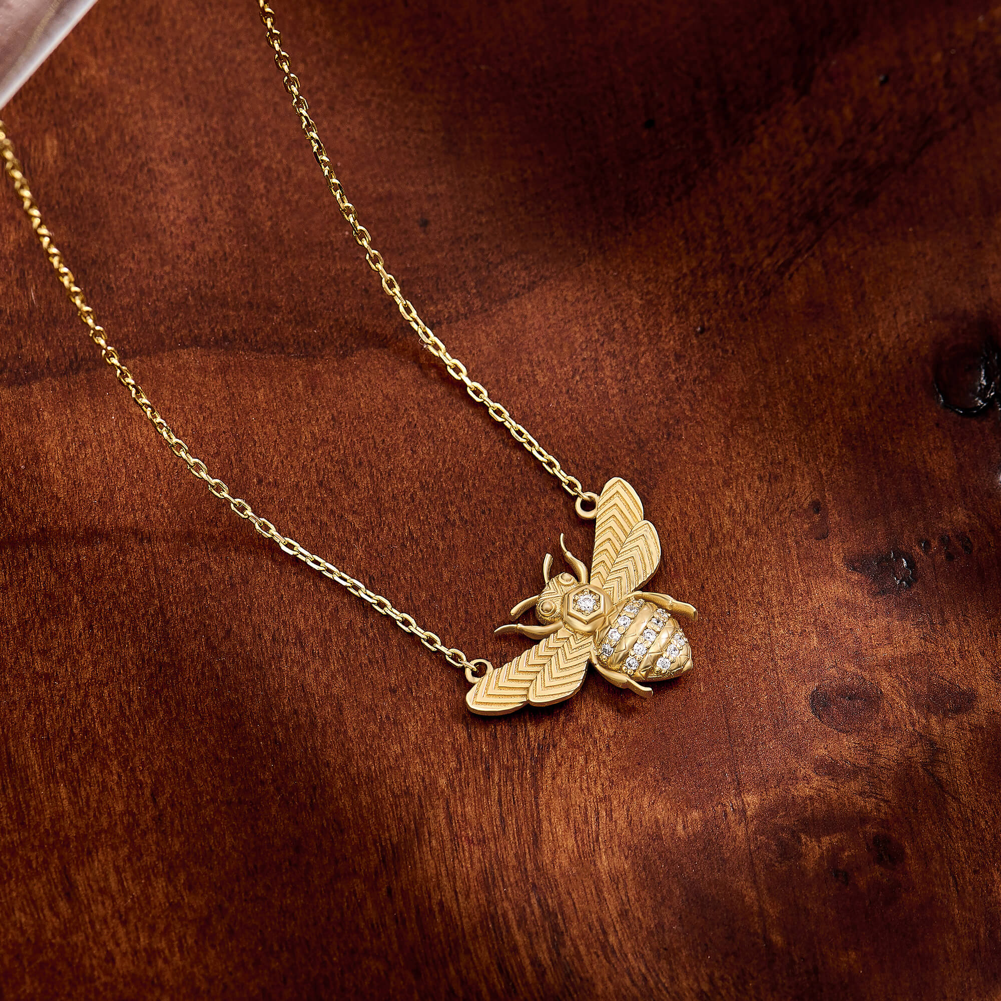 Diamond Pave Realistic Bee Necklace in 14K Gold