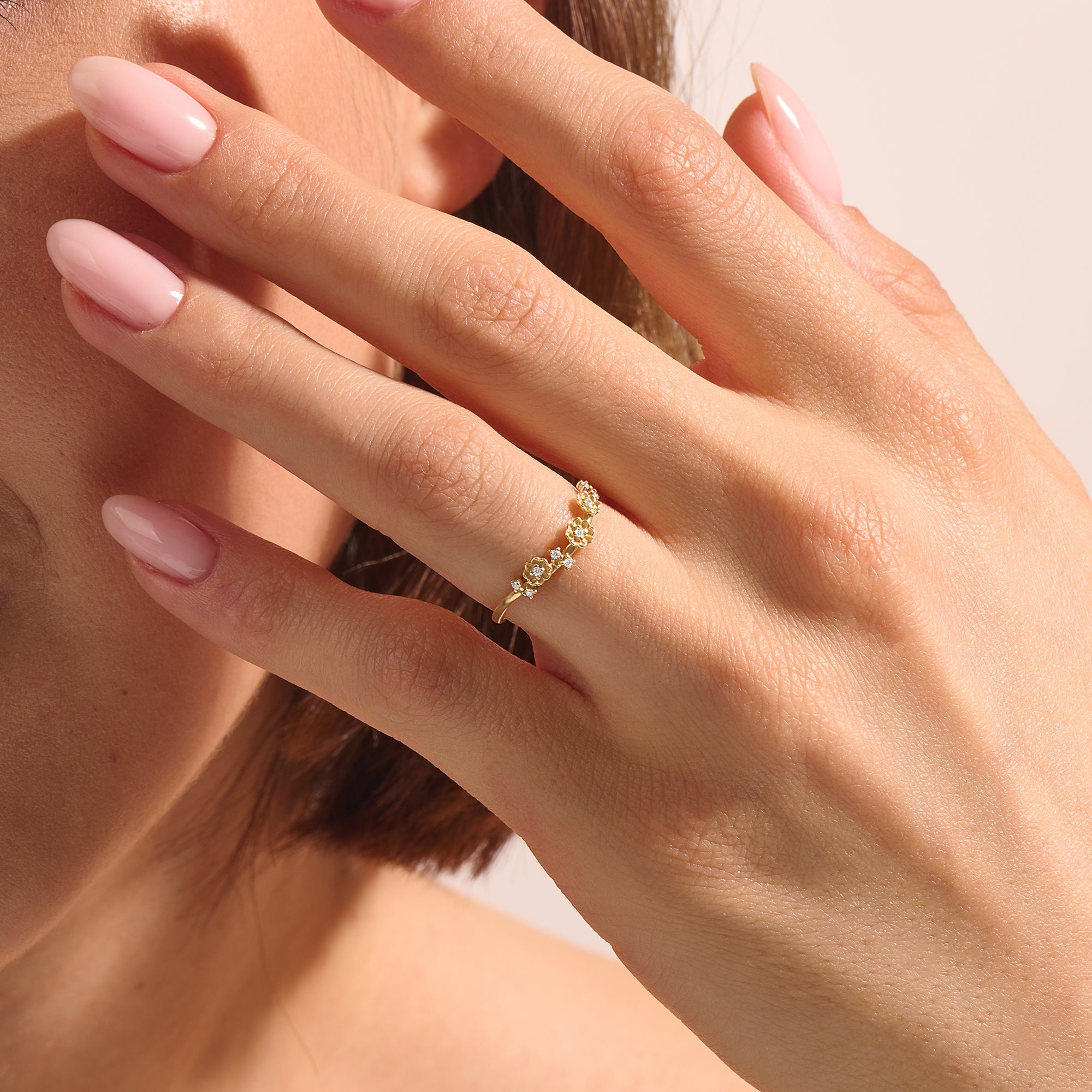 0.05ct Diamond Floral Curve Ring in 14k Solid Gold
