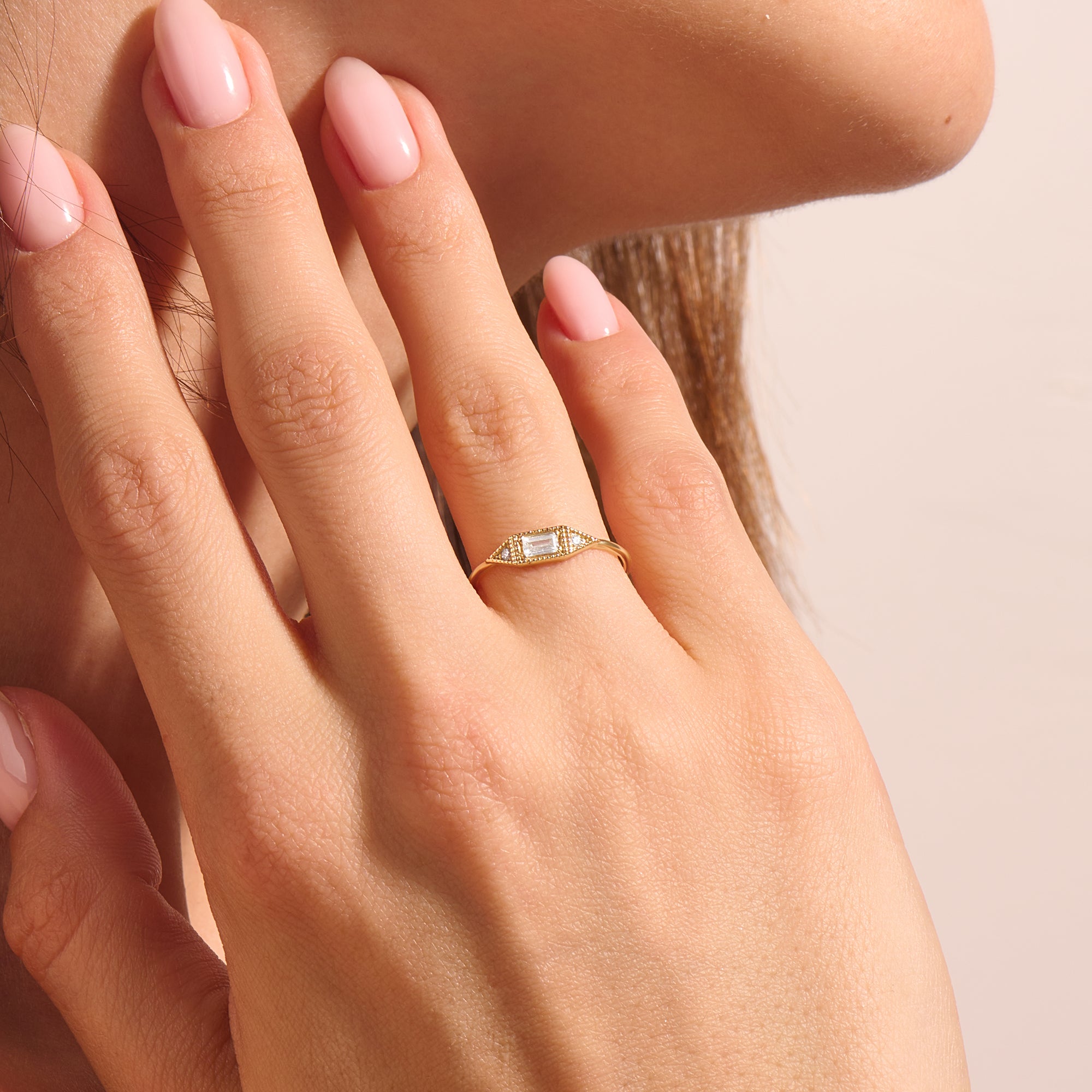 14k Solid Gold 0.08ct Baguette-cut Diamond Vintage Signet Ring