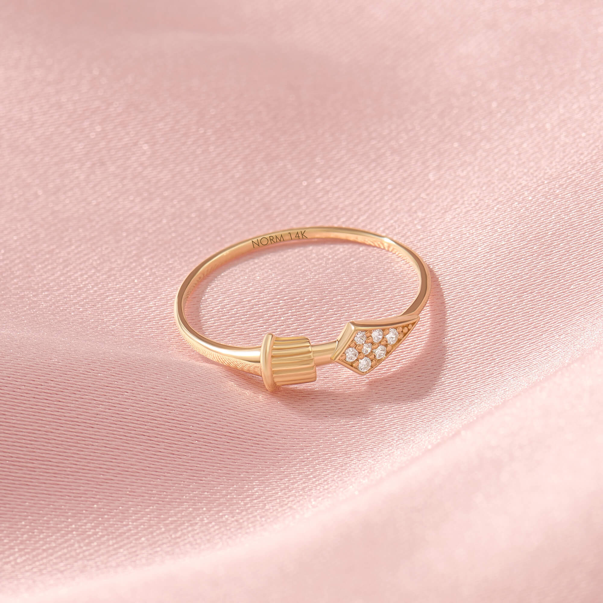 Edge Design Arrow Ring in Solid Yellow Gold