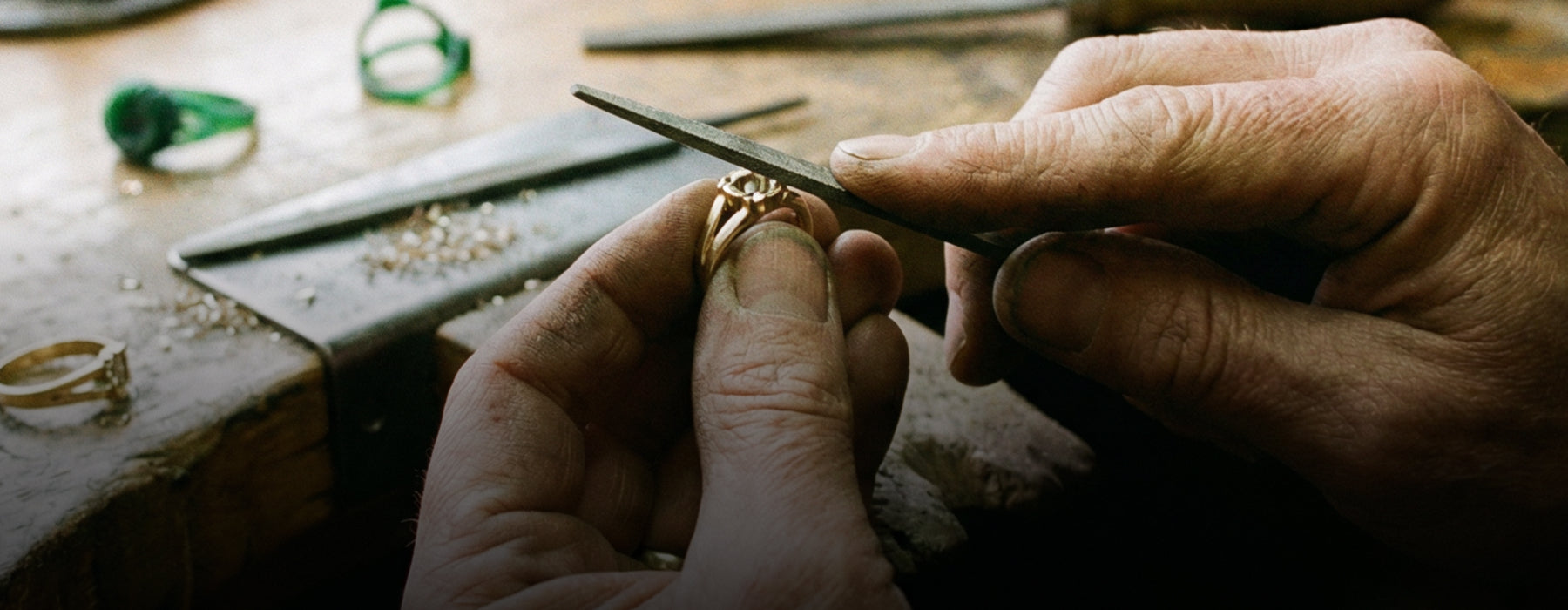 Handcraft Page Desktop Top Image Craftsman