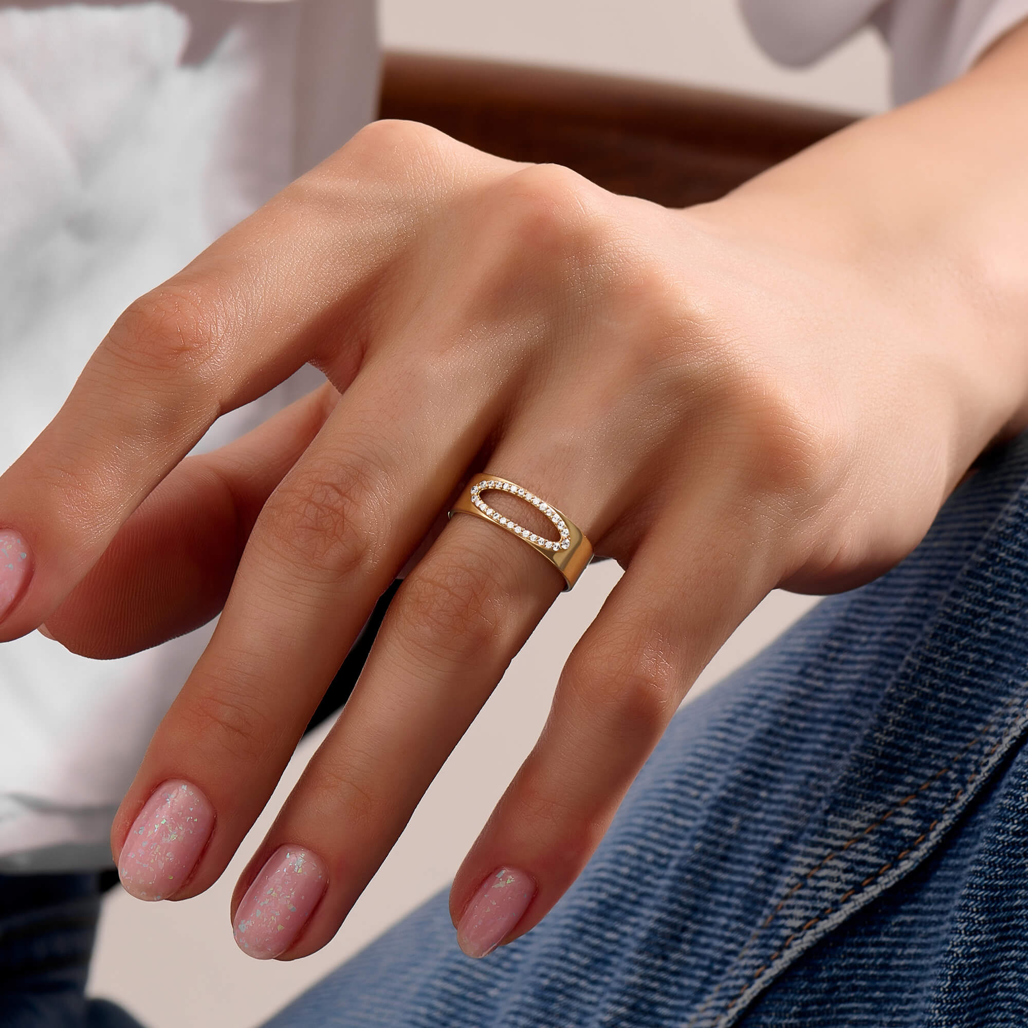Women's Lab-Grown Diamond Ellipse Band Ring in Solid Yellow Gold