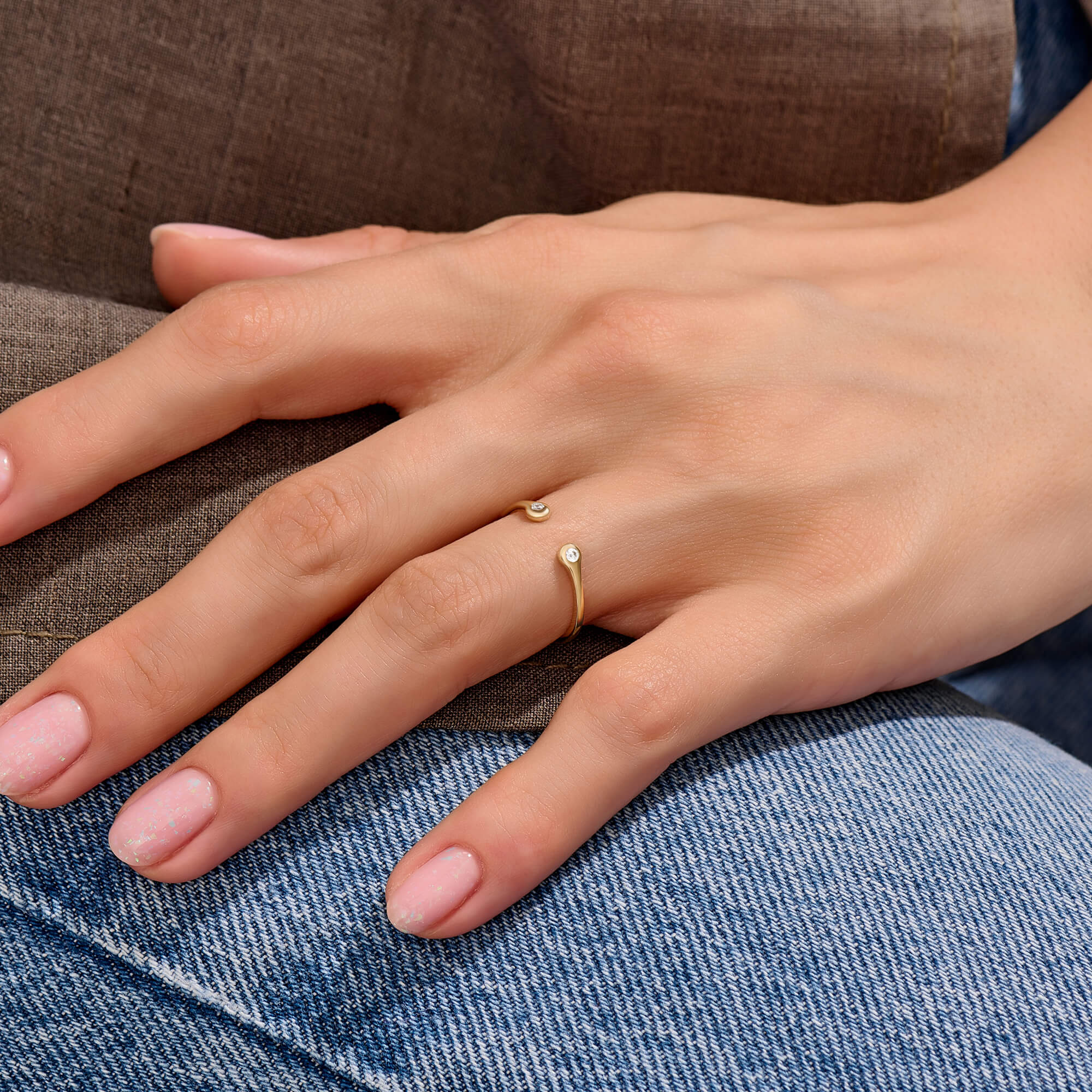 Women's Lab-Grown Diamond Open Ring in Solid Gold