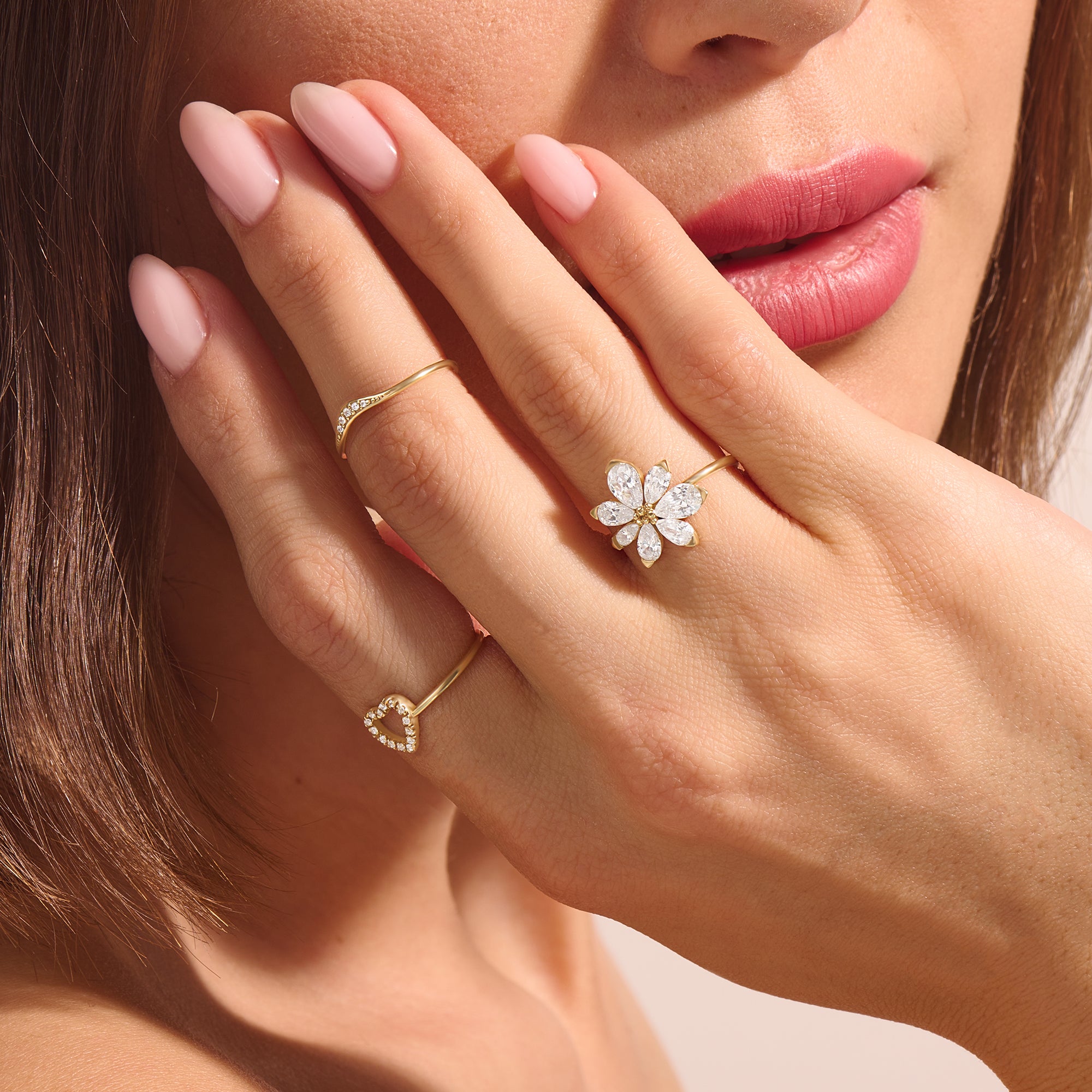 14K Solid Gold 0.06ctw Diamond Curve Stacking Ring