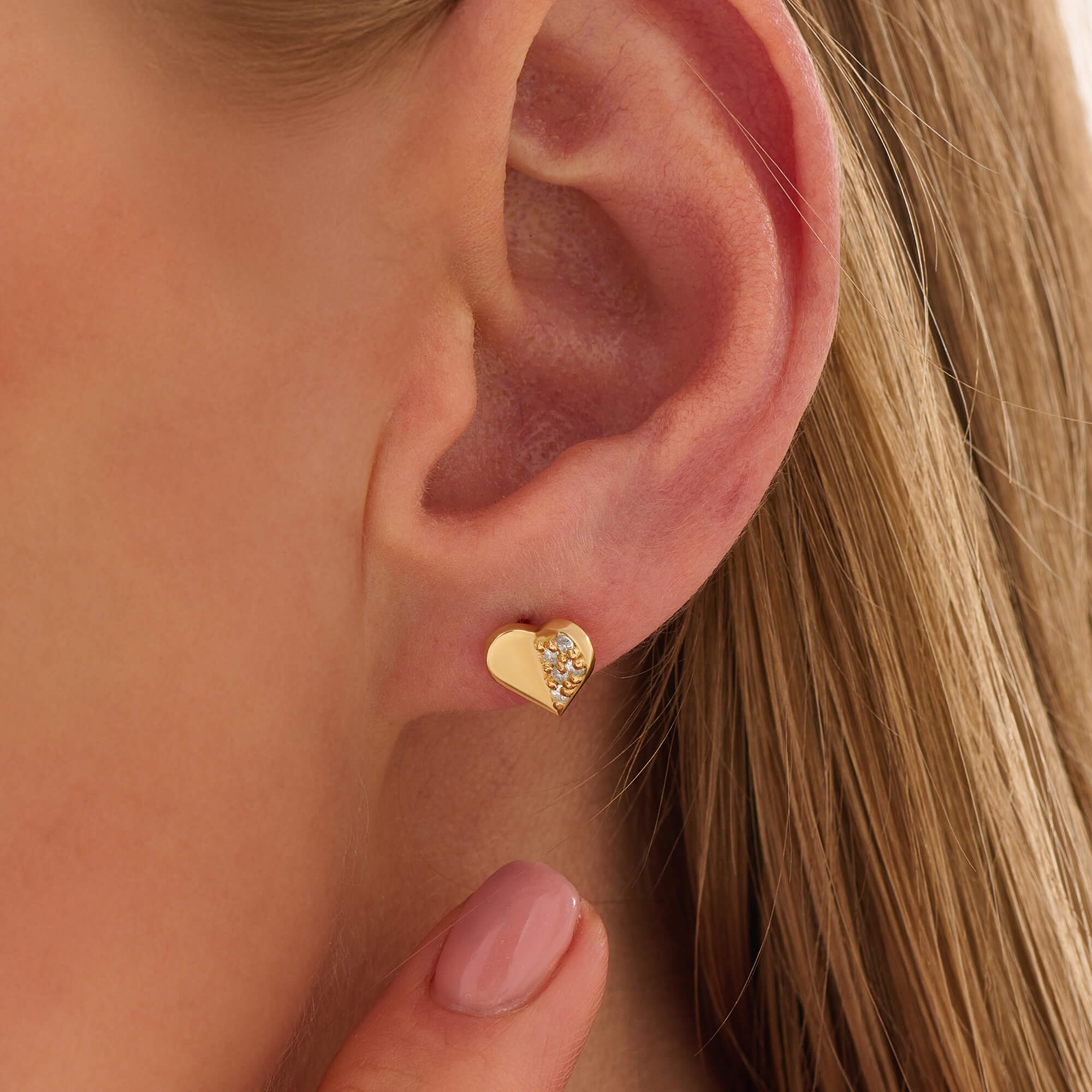 Women's Pave Mini Heart Stud Earrings in 24K Gold Vermeil