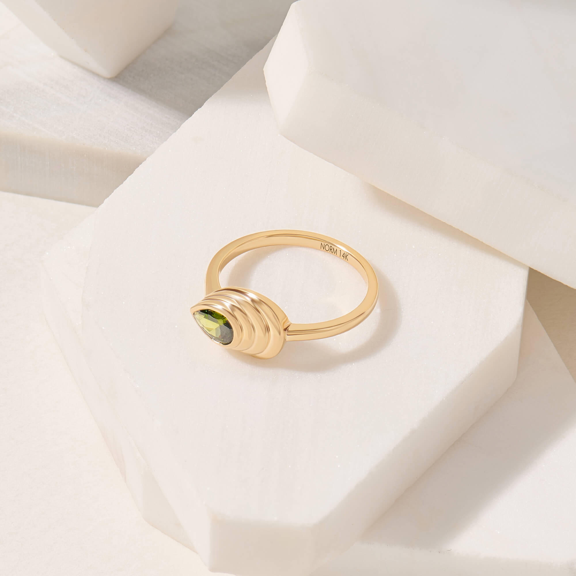 Pear Shell Ring in 14K Real Yellow Gold with Emerald