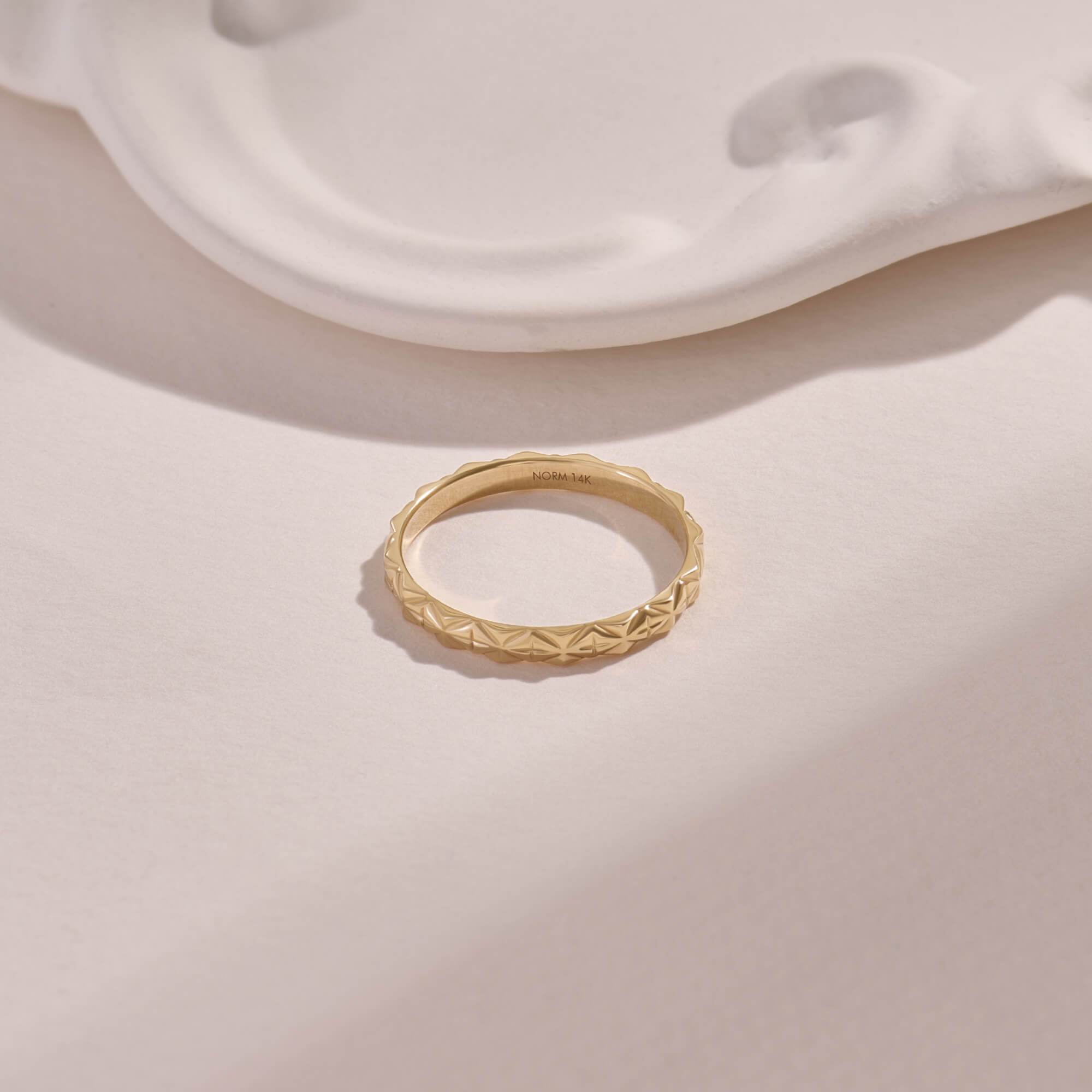 Prism Design Band Ring in 14K Real Gold