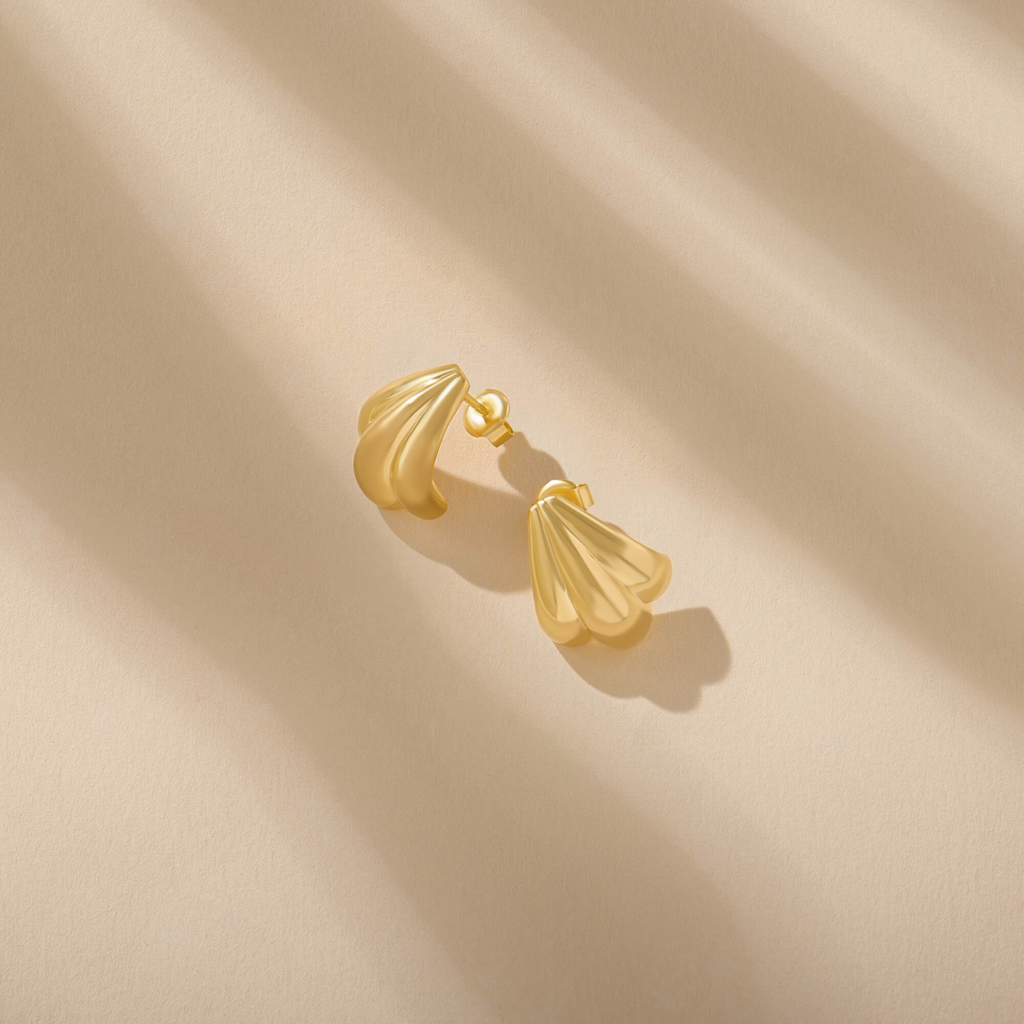 Seashell Earrings in 24K Gold Plated Vermeil on 925 Solid Silver