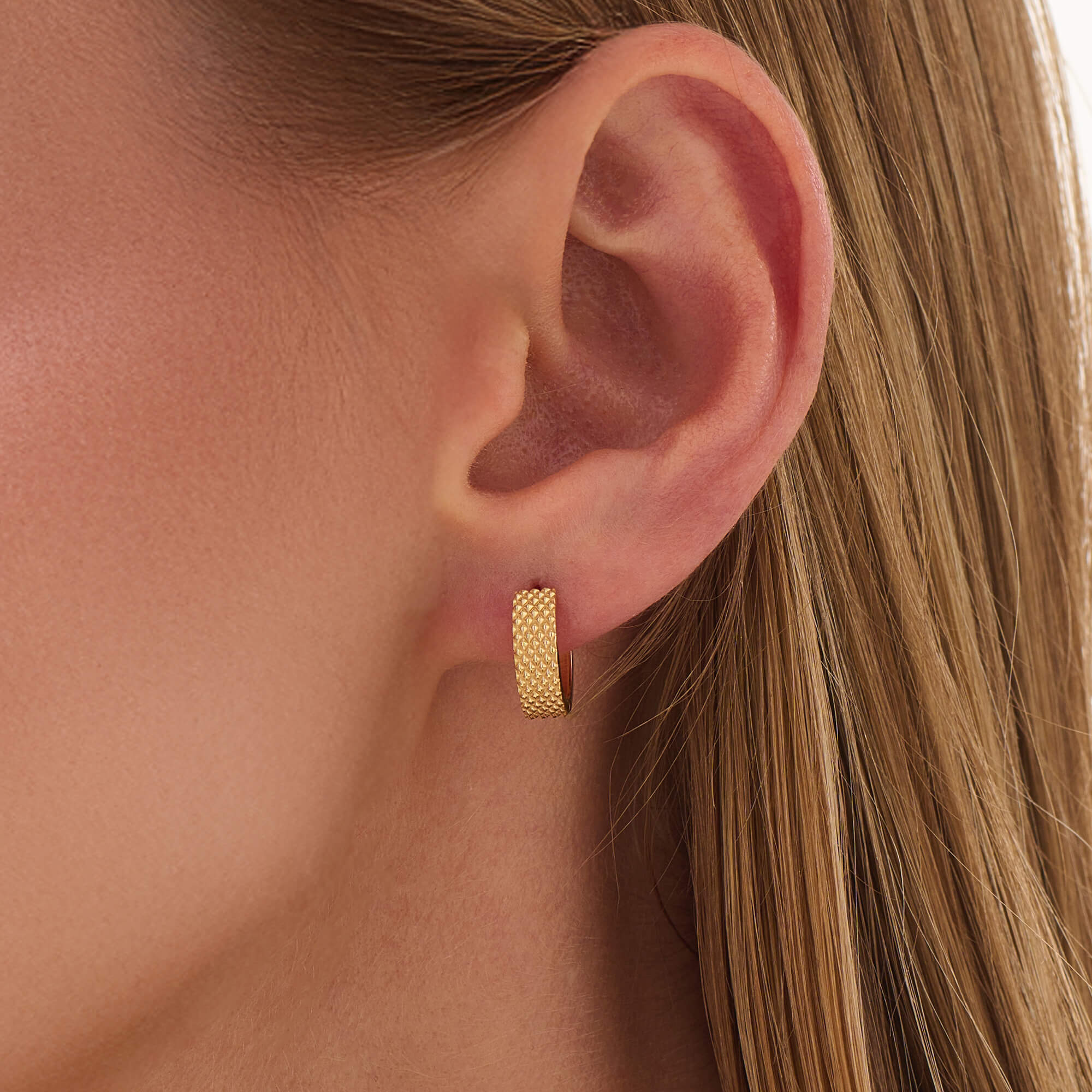 Women's Textured Hoop Earrings in 24K Gold Vermeil