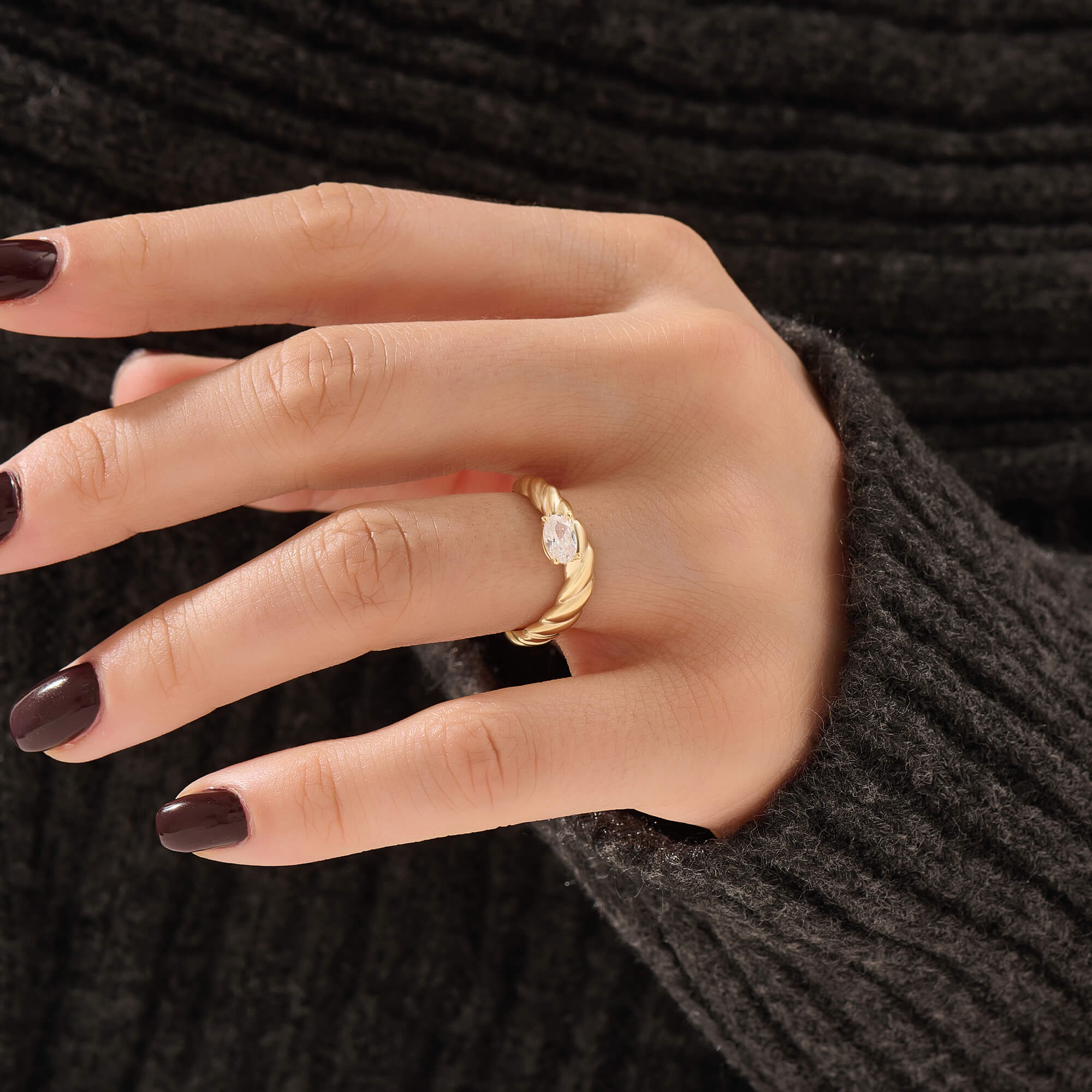 Women's Twisted Band Solitaire Ring in 24K Gold Vermeil