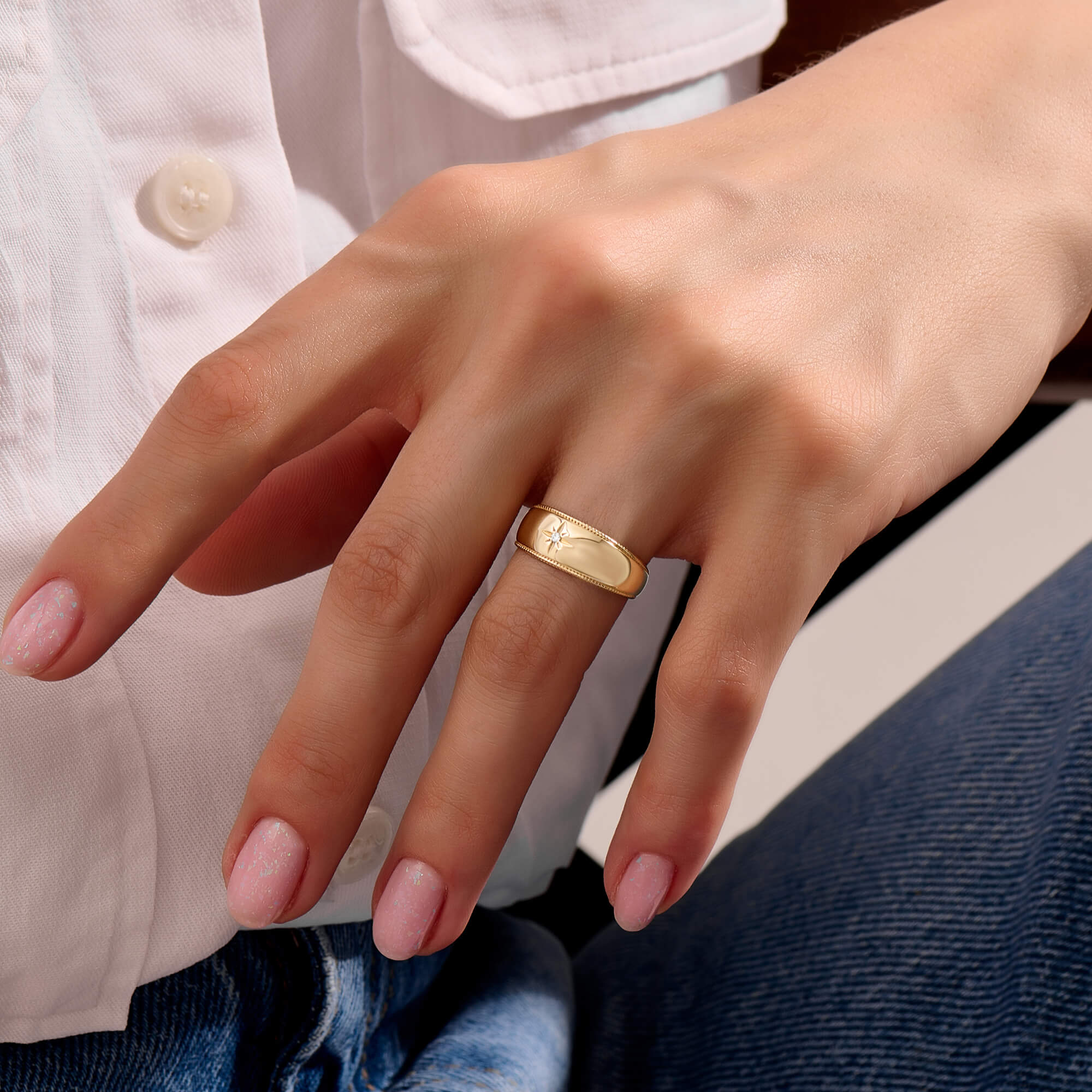 Women's Twisted Diamond Star Dome Design Ring in Yellow Gold