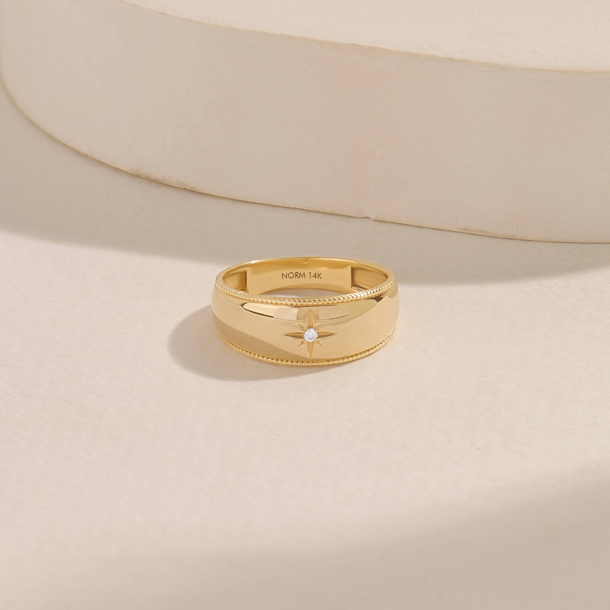 Twisted Star Dome Ring with Diamond in Solid Gold