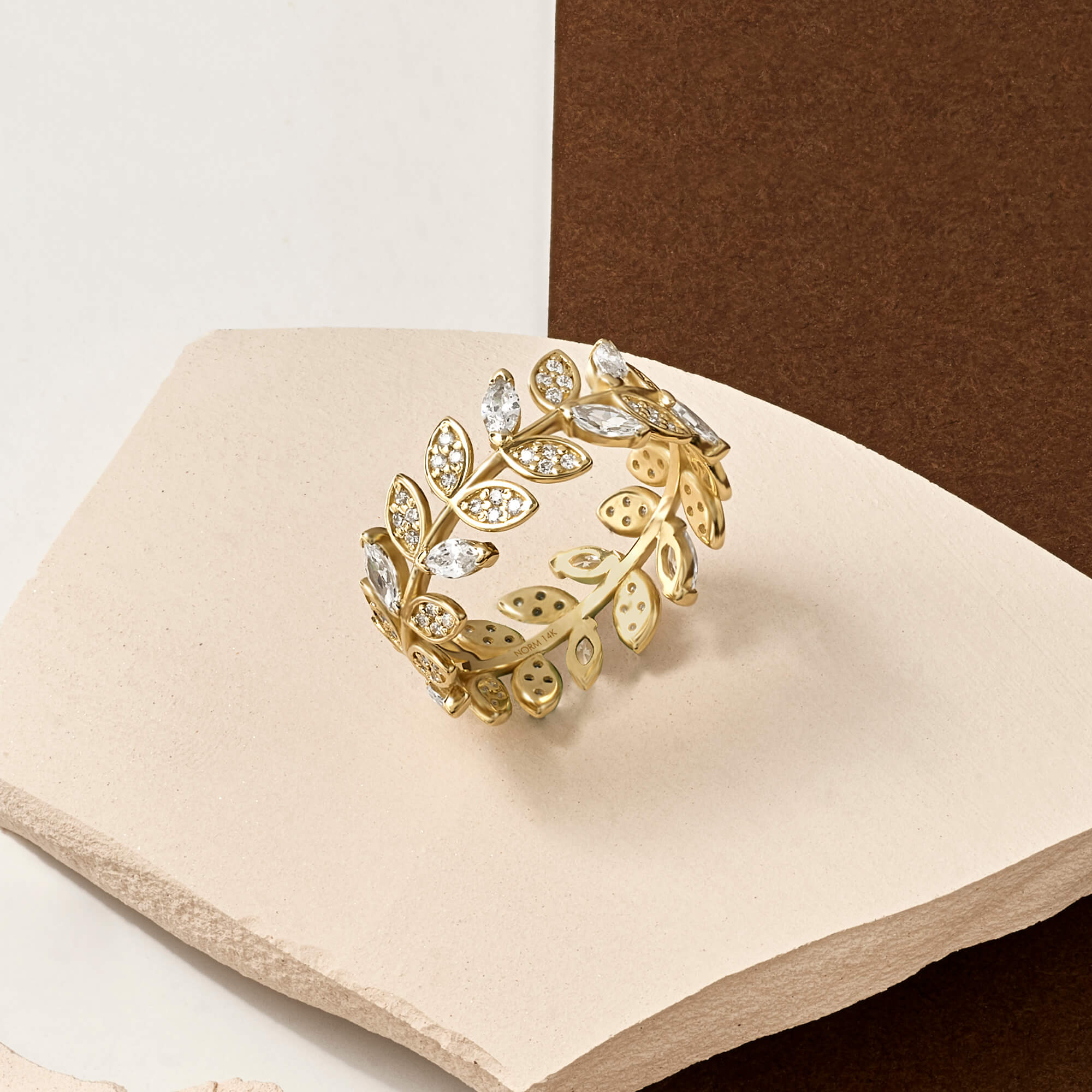 Thick Leaf Band Ring in 14k Yellow Gold