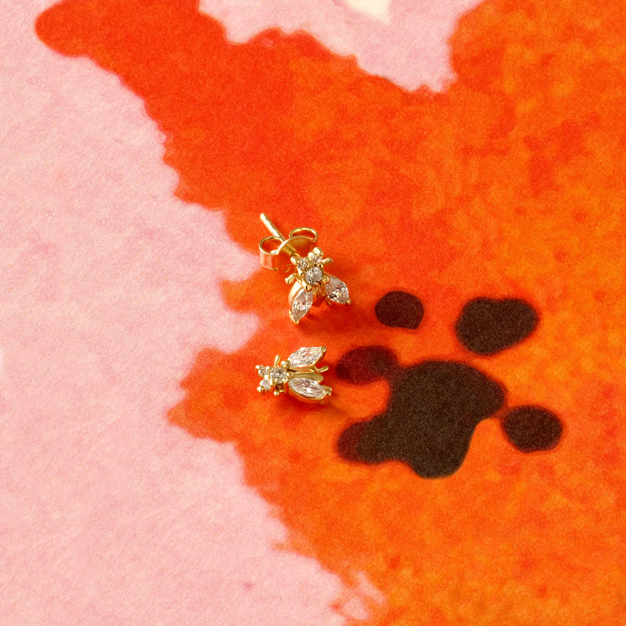 Bee Earrings in 14k Real Gold