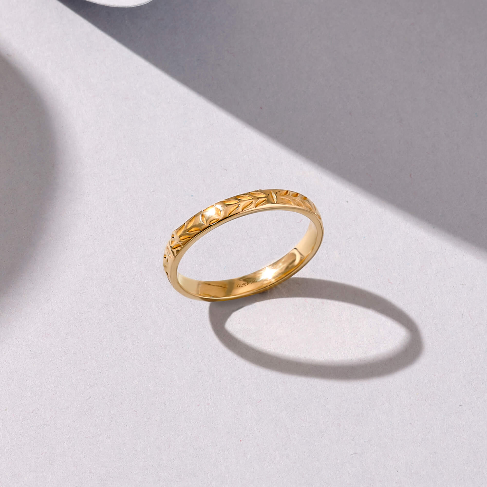 Women's Leaf Design Band Ring in 14k Real Yellow Gold