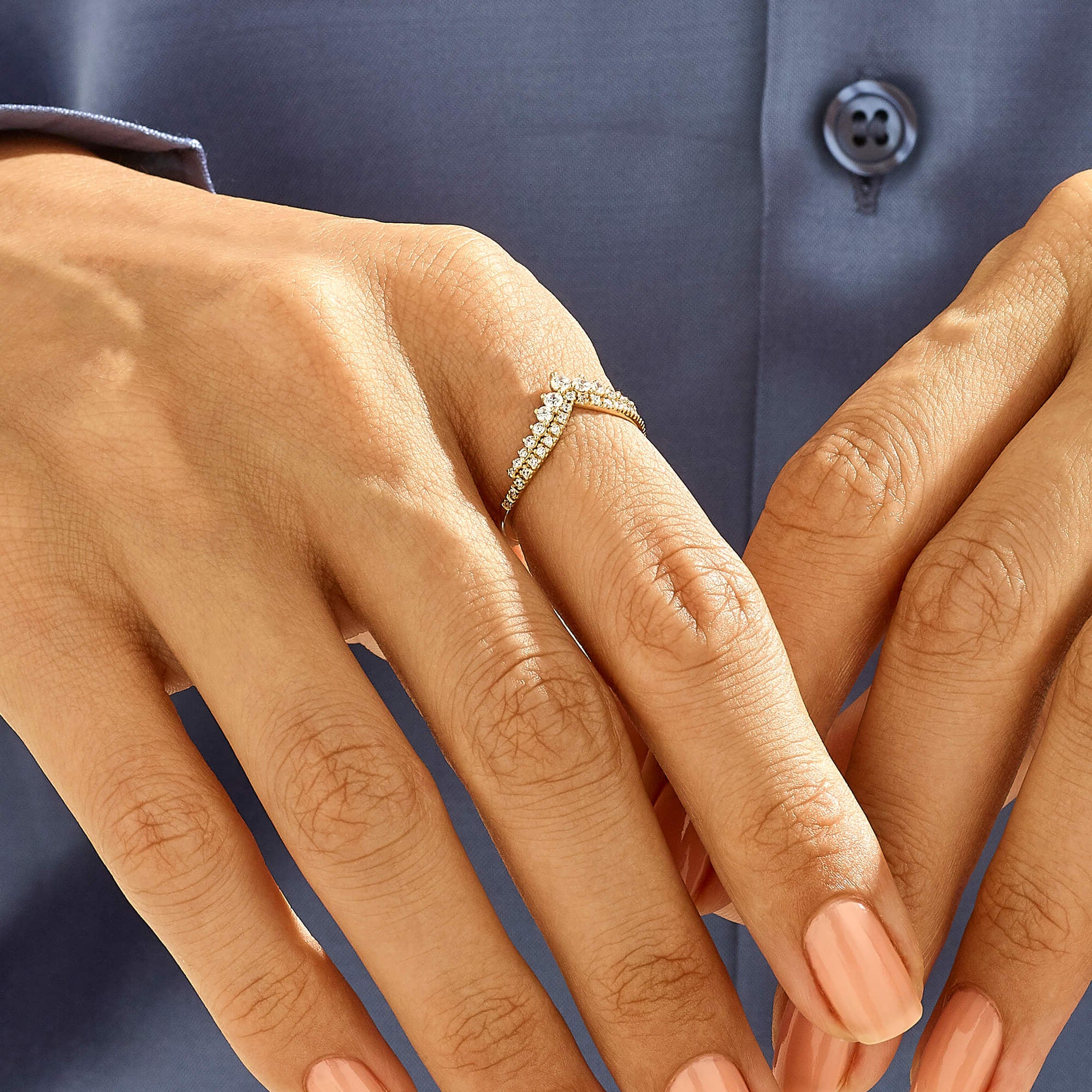 0.61ctw Diamonds Curve Wedding Ring in 14k Solid Gold