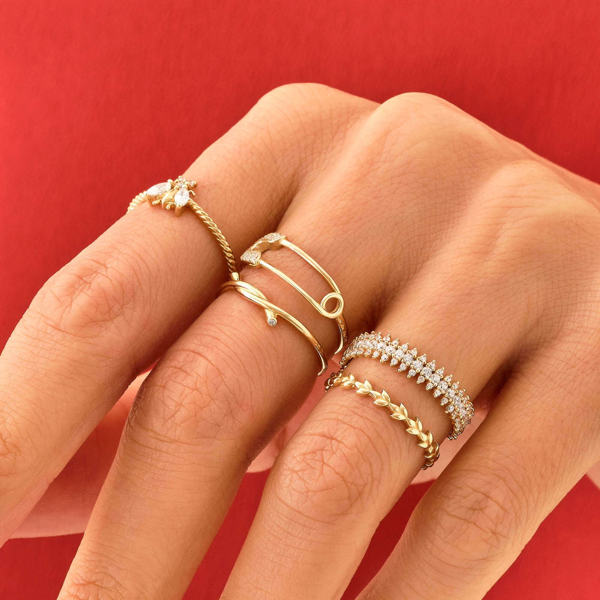 0.15ctw Diamond Bee Ring in 14k Real Gold