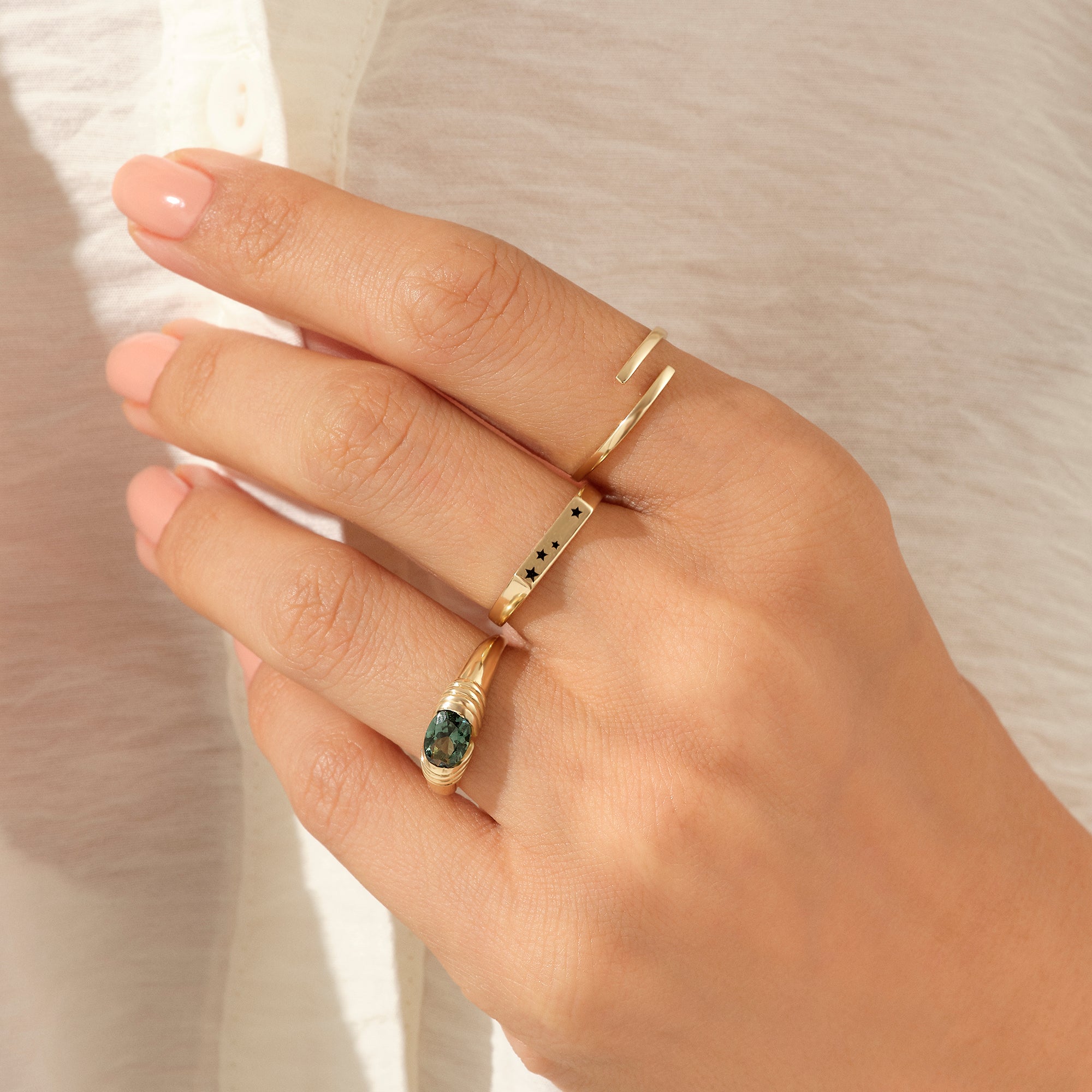 Women's Majestic Alexandrite Statement Ring in 14k Solid Gold