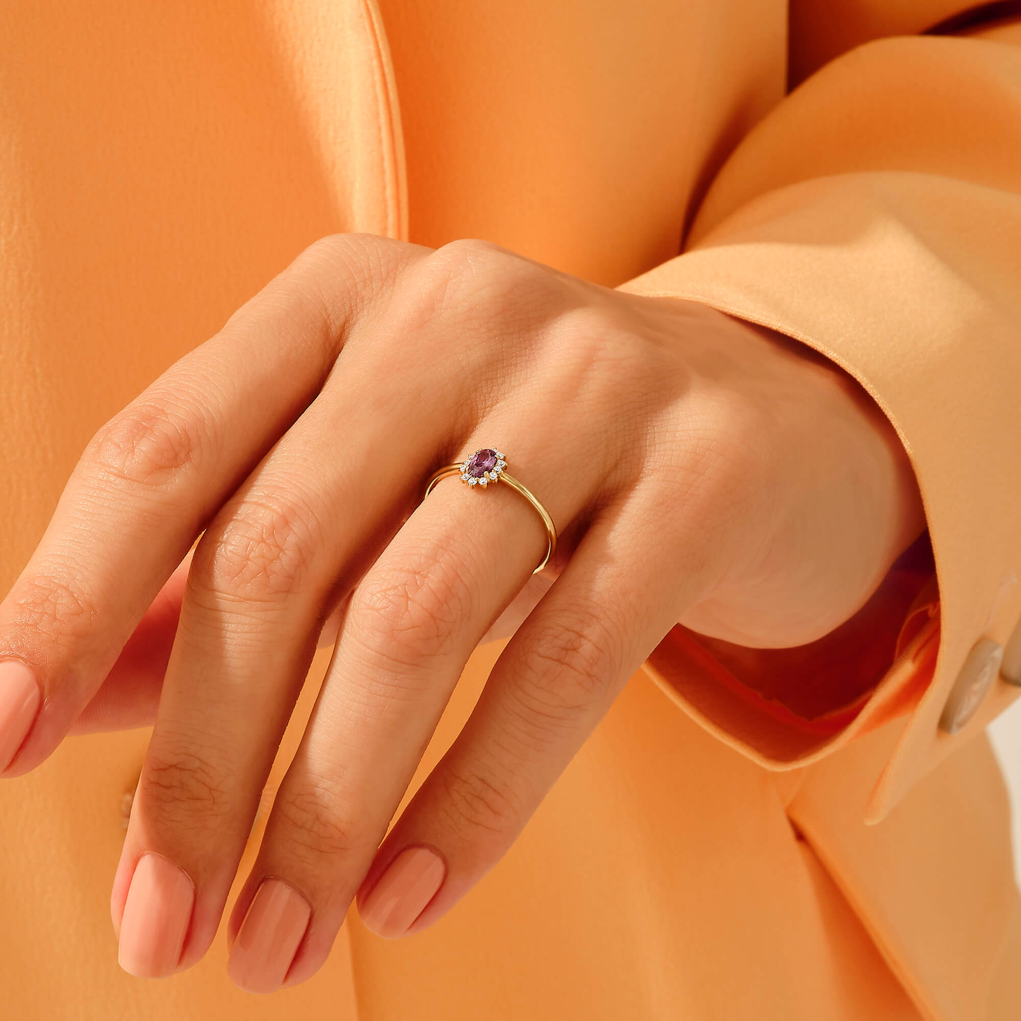 Minimalist Oval Cut Amethyst Ring in 14k Real Yellow Gold