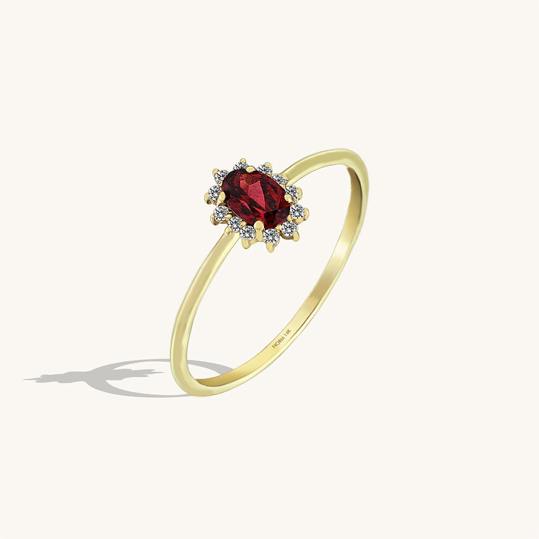 Minimalist Garnet Oval Ring in 14k Solid Gold