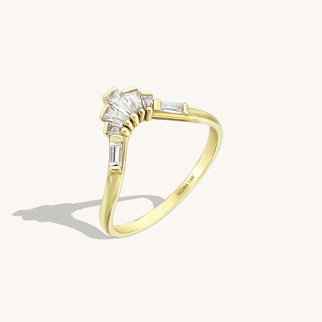 Women's Tapered Baguette Curve Wedding Ring in 14k Solid Gold