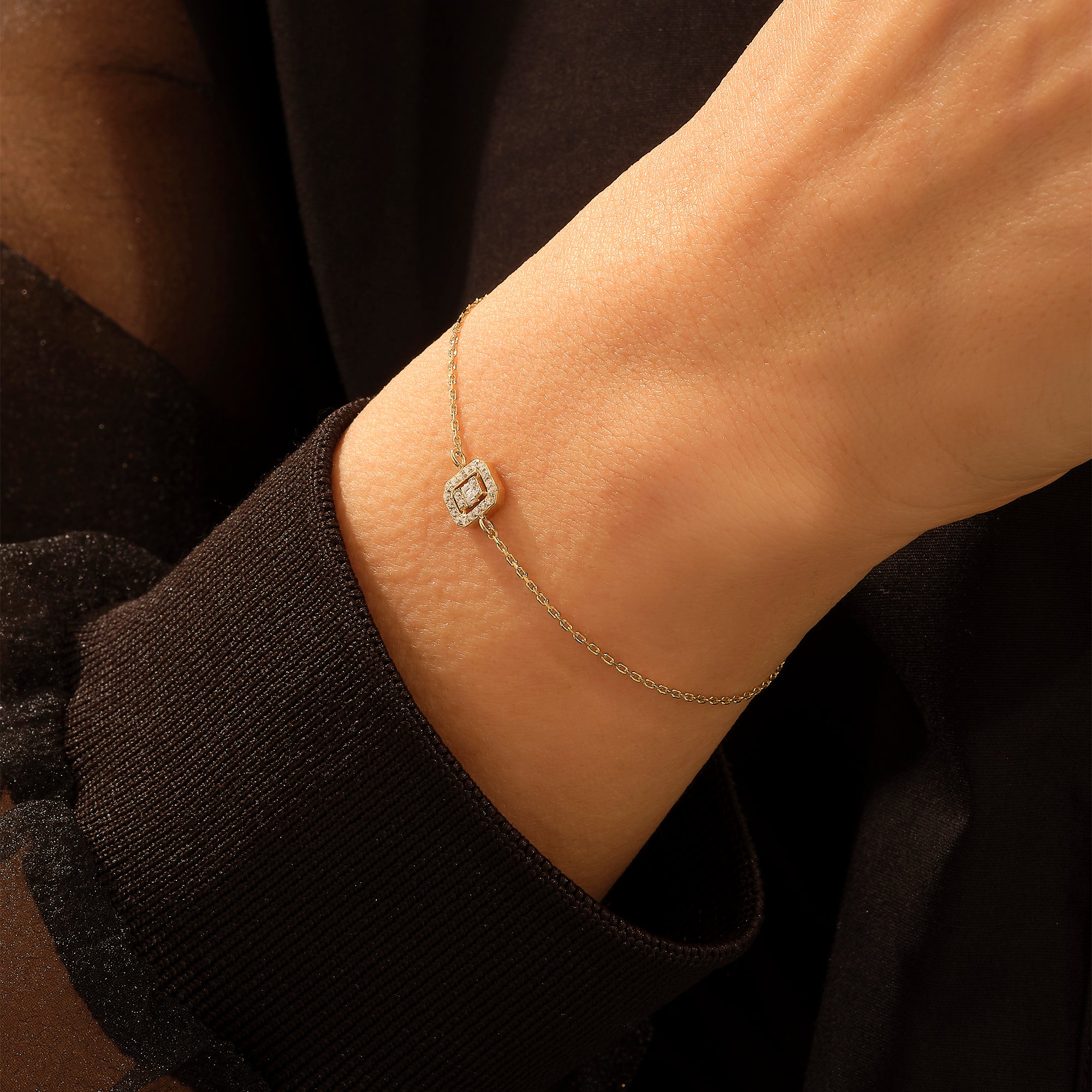 14K Real Gold Minimal Baguette Bracelet