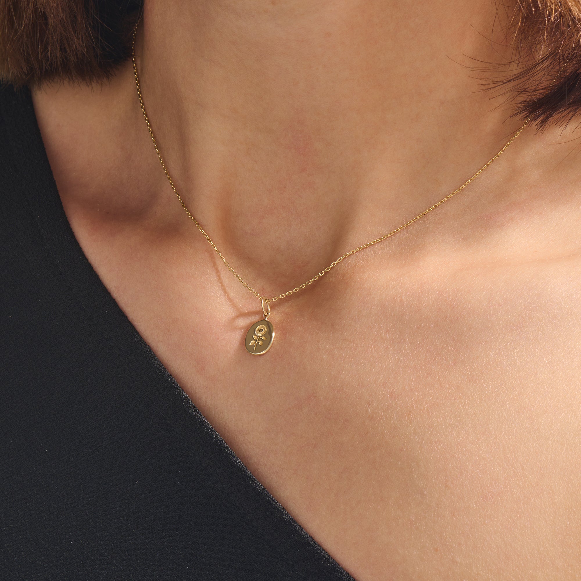 14k Real Yellow Gold Calendula Flower Carved Necklace