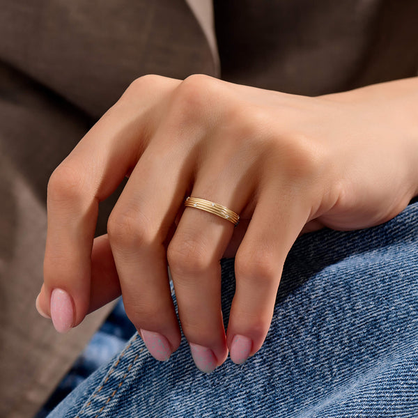 Women's Diamond Linear Band Ring in Solid Yellow Gold