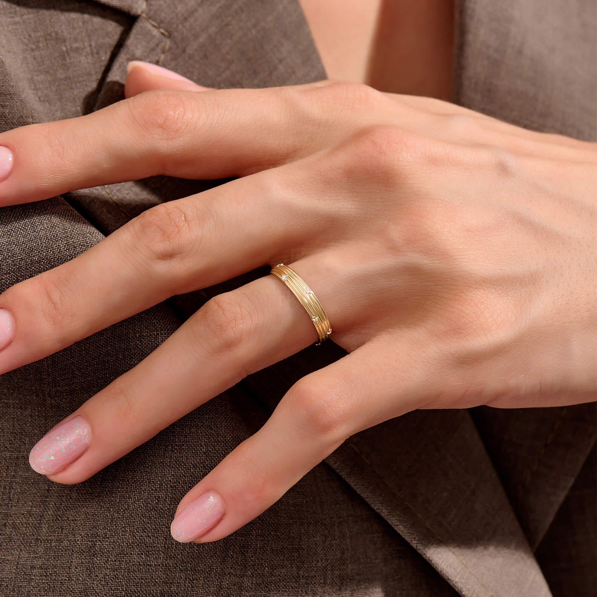 Women's Linear Design Diamond Ring in Solid Gold