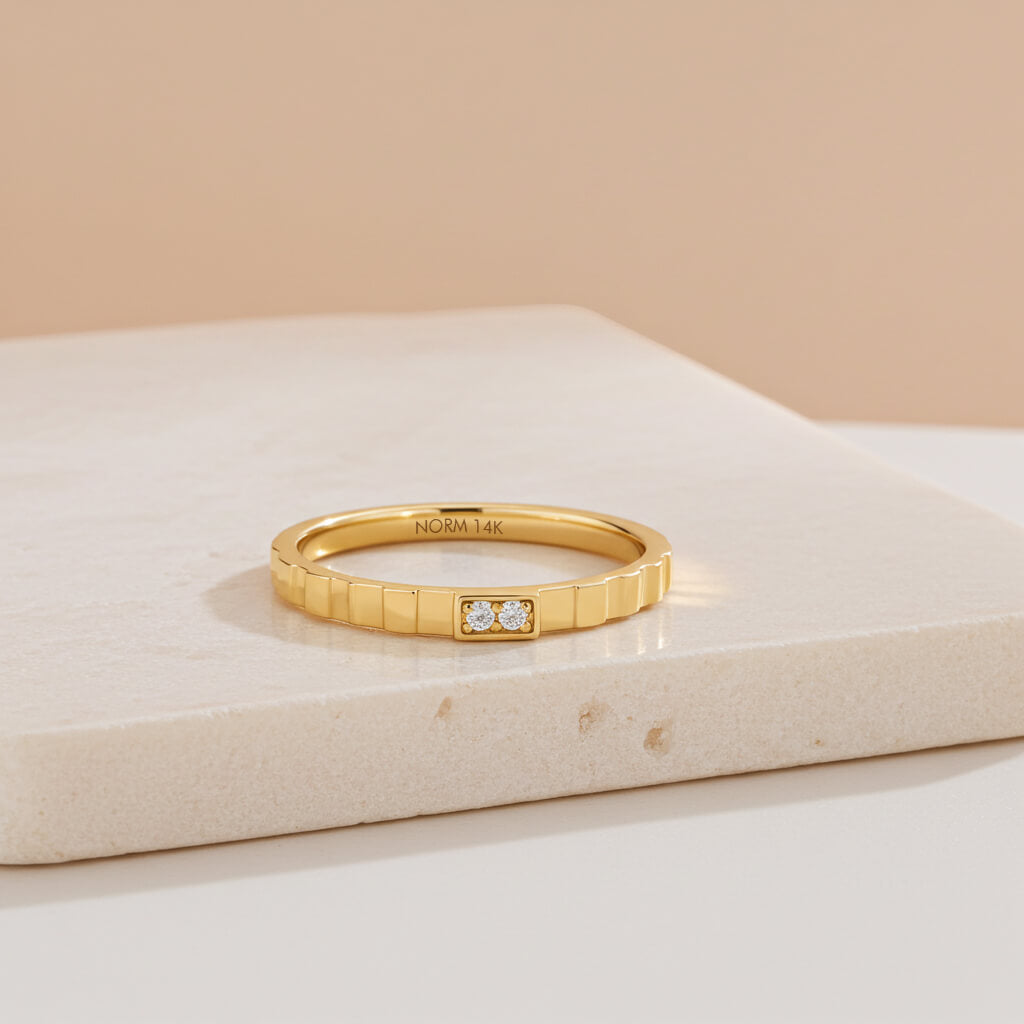 Diamond Pillar Pattern Band Ring in Solid Yellow Gold