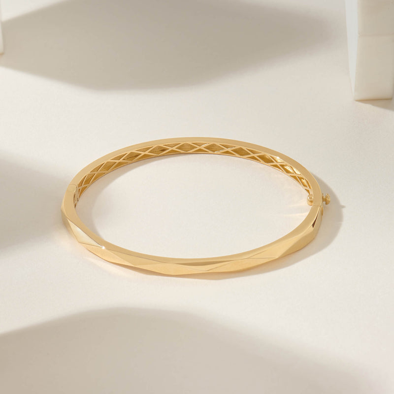 Women's Faceted Bangle Bracelet in Solid Gold