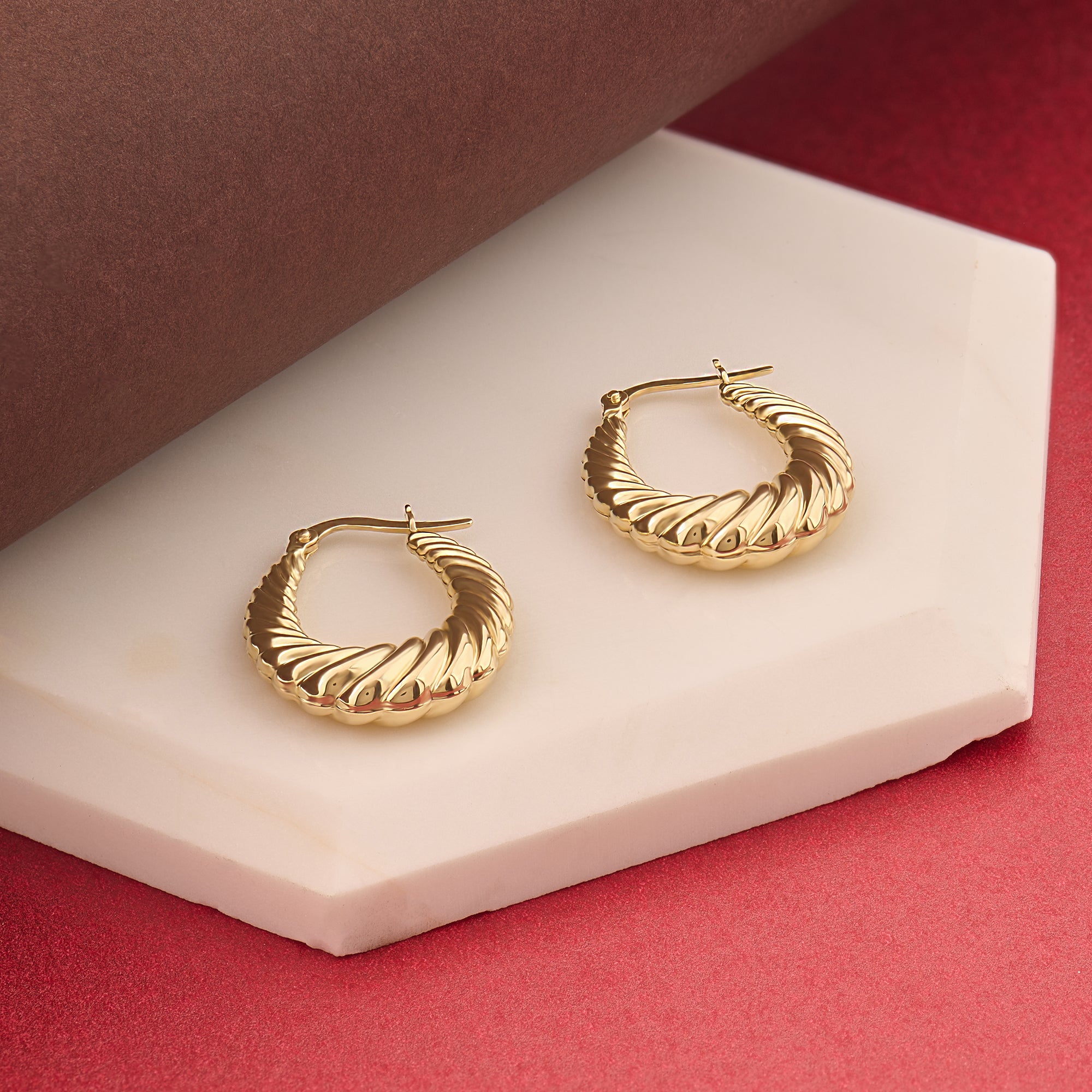 Women's Twist Croissant Hoop Earrings in 14k Gold