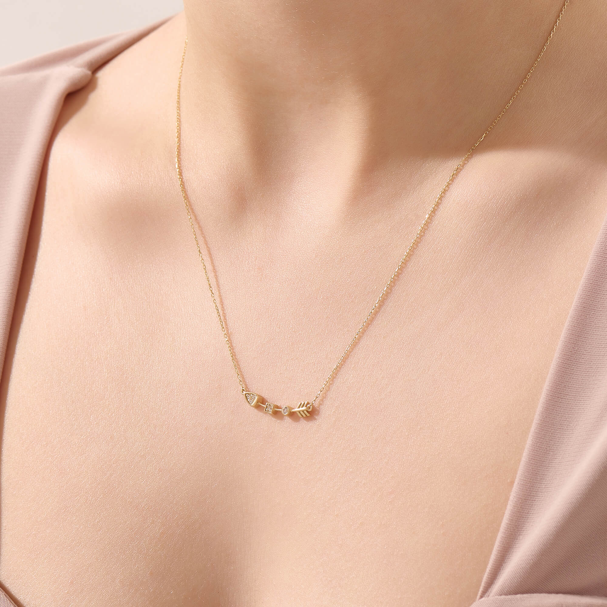 Women's Geometric Arrow Necklace in Solid Gold