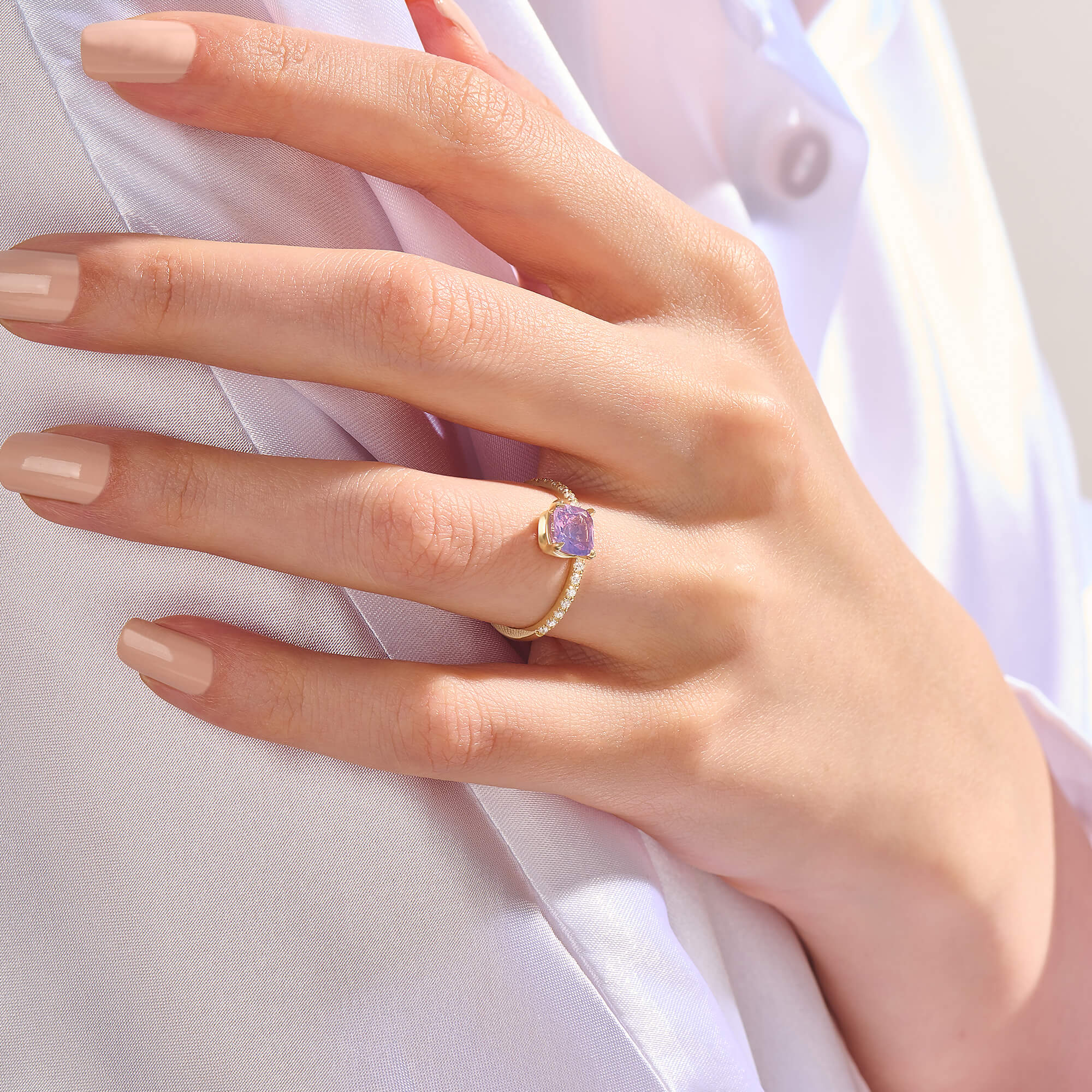 Cushion-Cut Chalcedony Hover Engagement Ring in 14k Real Gold