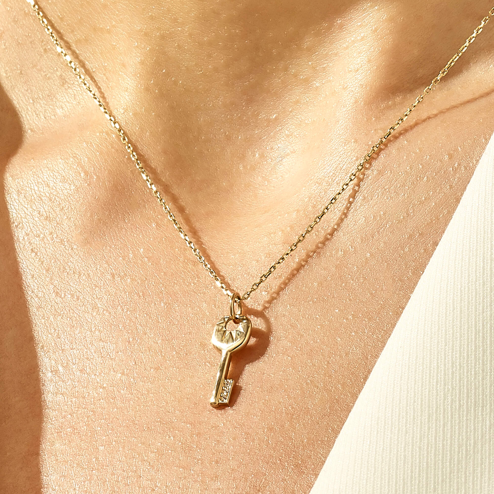 Women's 14k Solid Yellow Gold Key Pendant