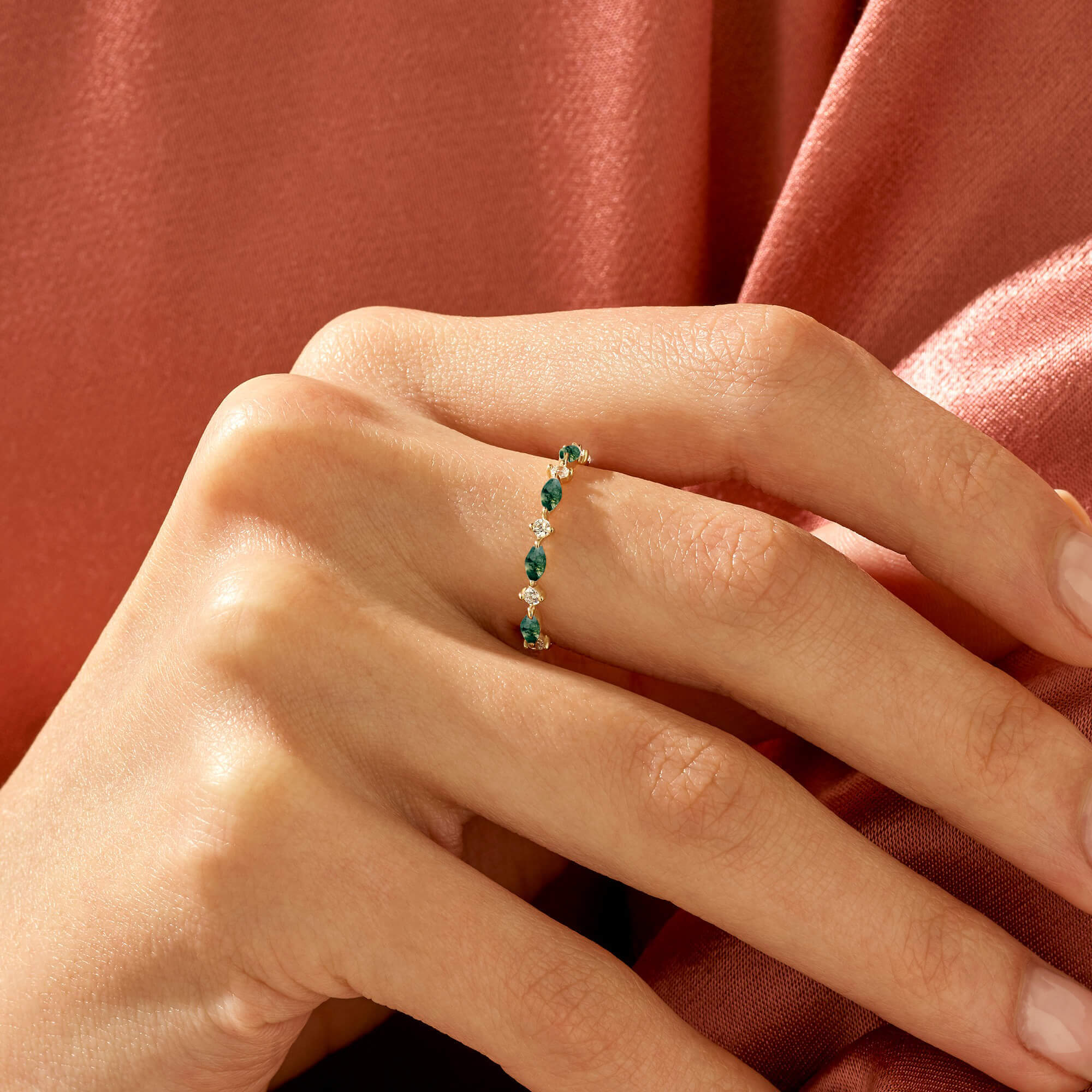 Women's Moss Agate Marquise Band Ring in Solid Gold