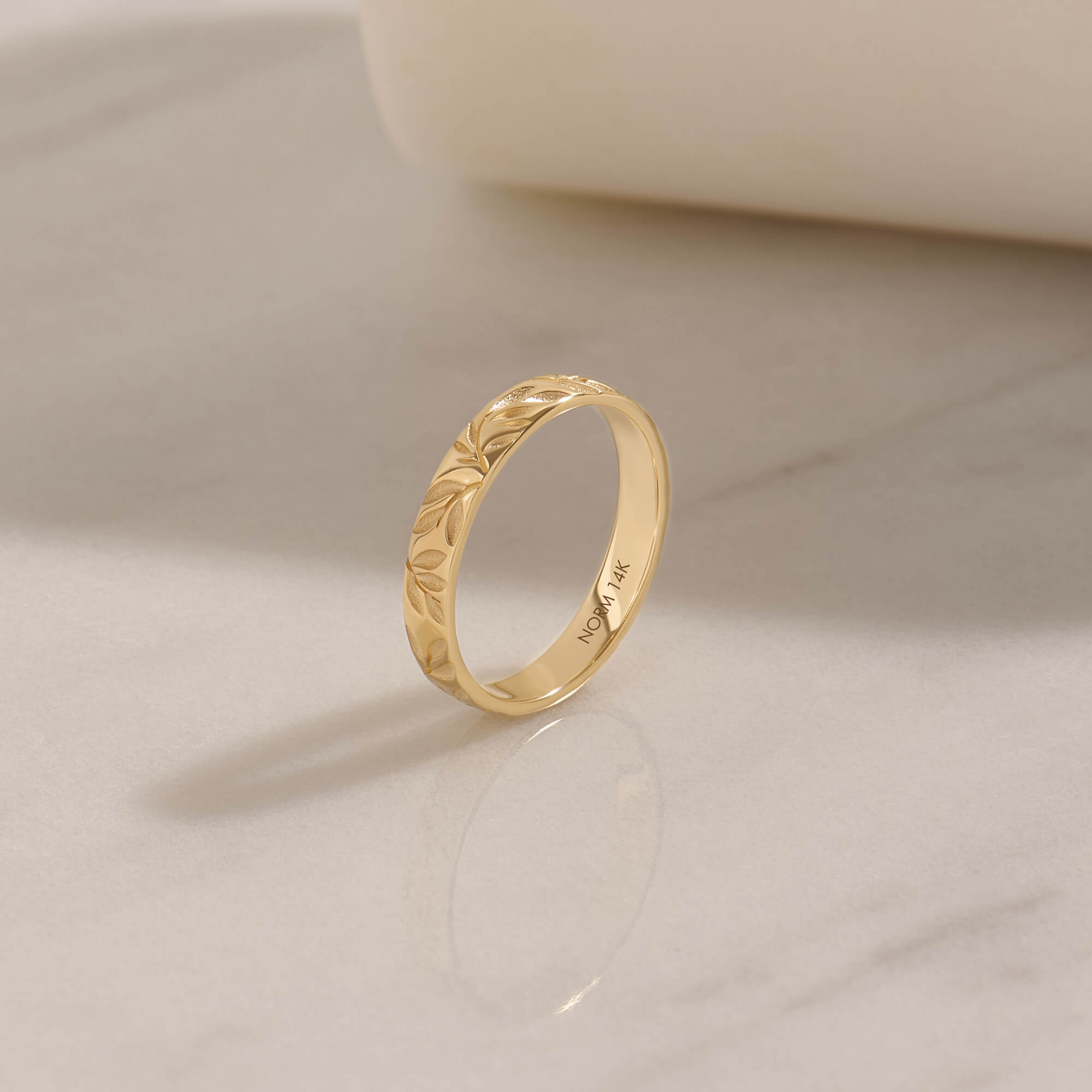 Olive Branch Design Band Ring in 14K Gold