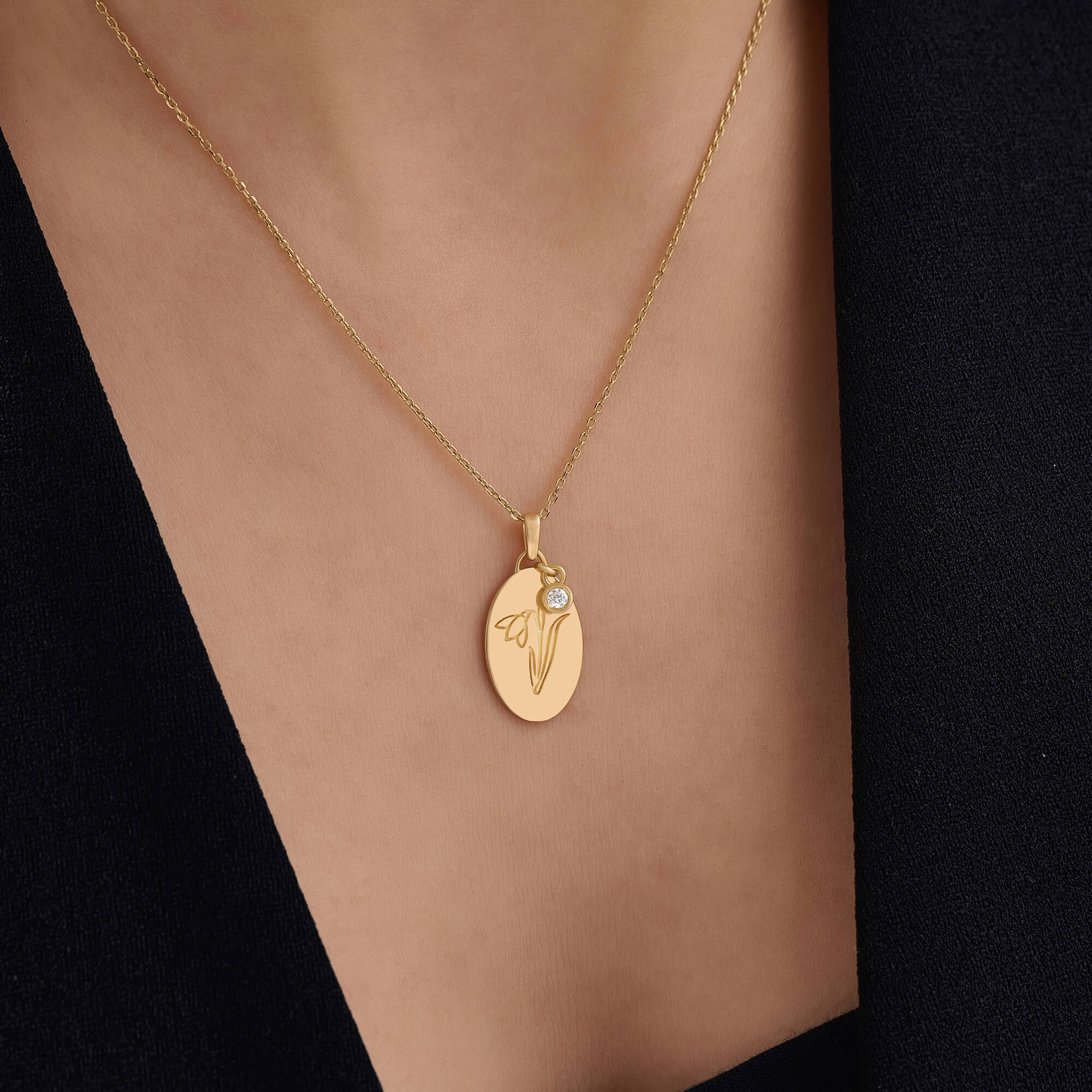 Women's Oval Snowdrop Necklace in 24K Gold Vermeil