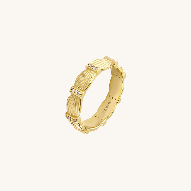 Pave Willow Ring in Solid Gold