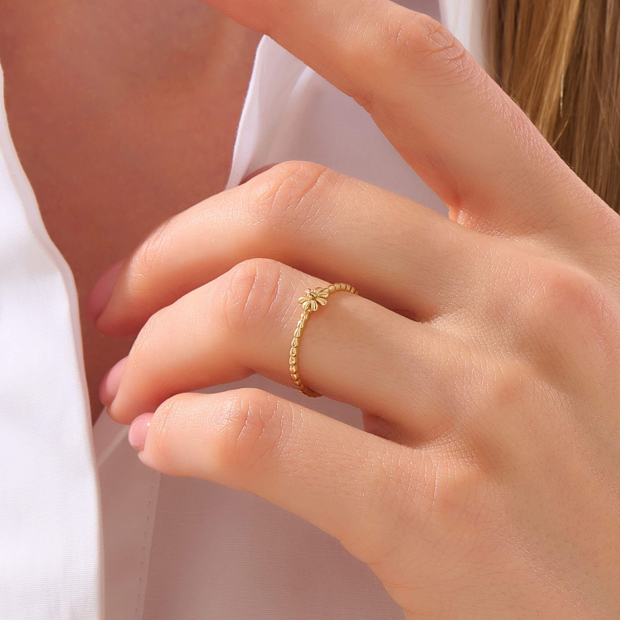 Women's Yellow Solid Gold Petite Daisy Ring