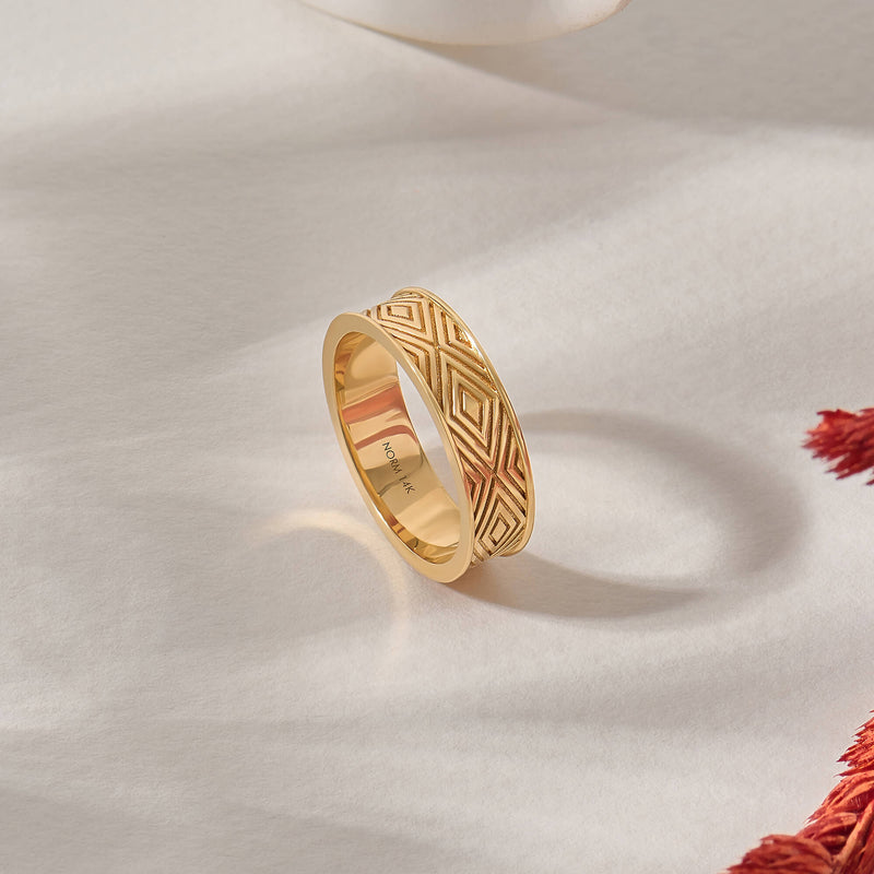 Rhombus Engraved Band Ring in 14k Real Yellow Gold