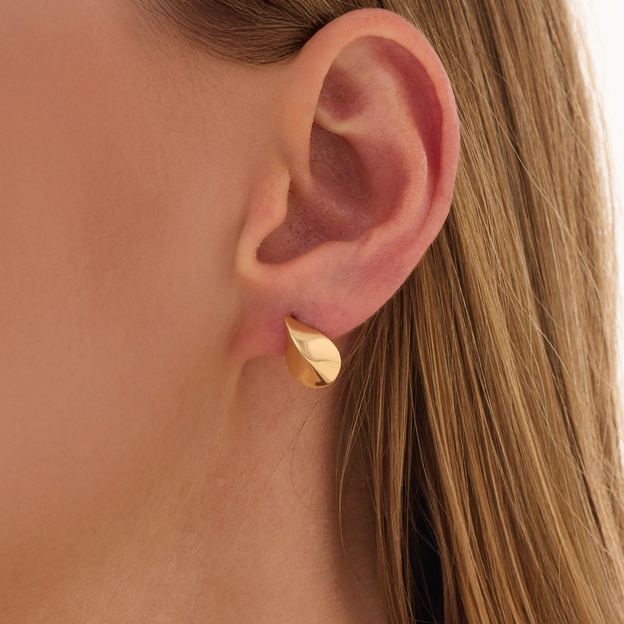 Women's 24K Vermeil Ribbed Teardrop Studs