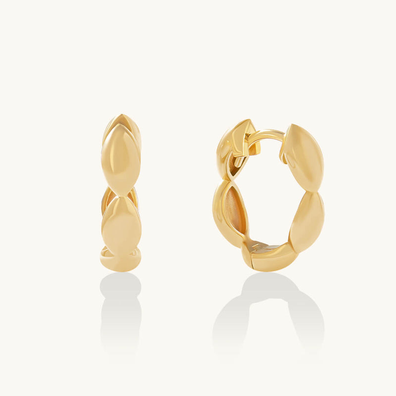 Scallop Hoop Earrings in 24K Gold Plated Vermeil on 925 Sterling Silver
